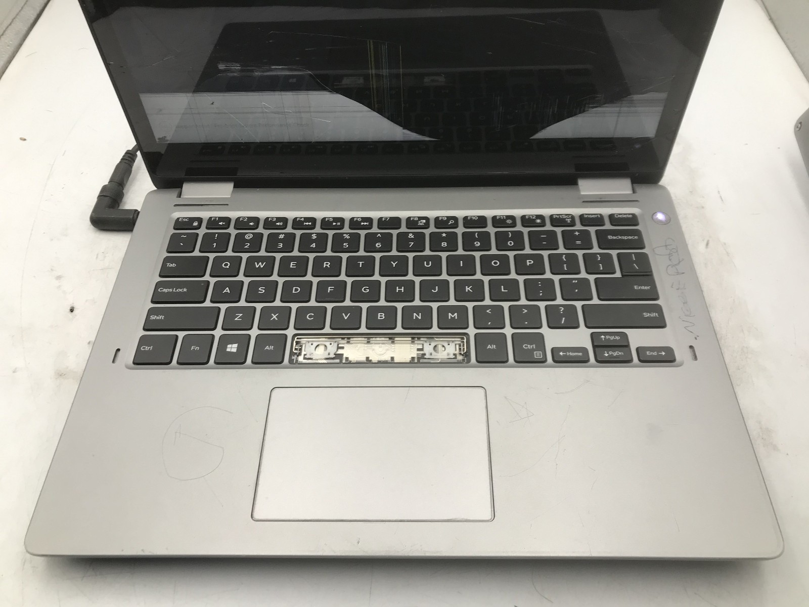 DELL LATITUDE 3310 – FOR PARTS/REPAIR – INTEL I3 8TH GEN – NO RAM -READ DESC- BB