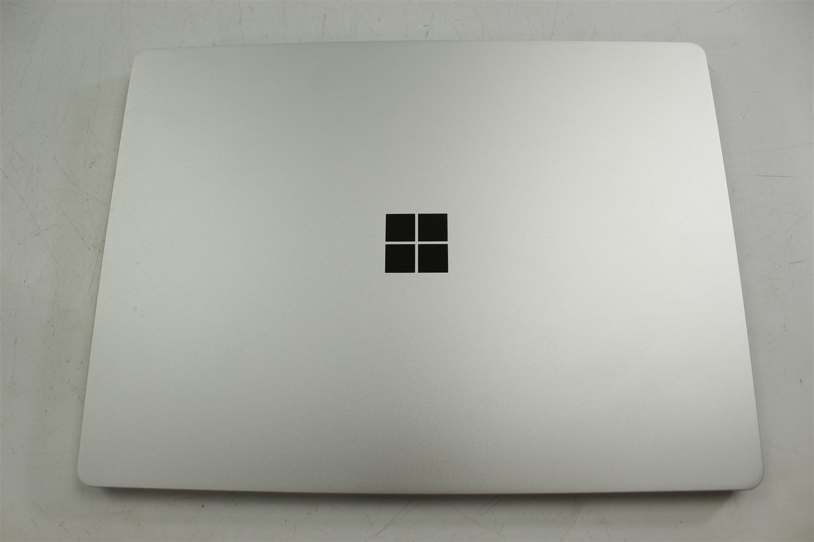 Microsoft Surface Laptop Go 2 2013 12.4″ i5-1135G7 256GB SSD 16GB RAM W11H
