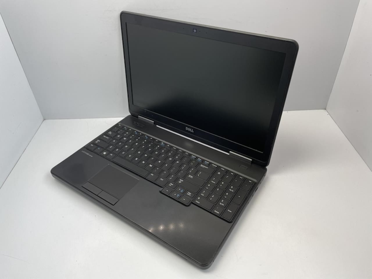 DELL LATITUDE E5540 Laptop w/ Intel Core i5-4300U 1.90 GHZ + 16 GB No HD/Battery