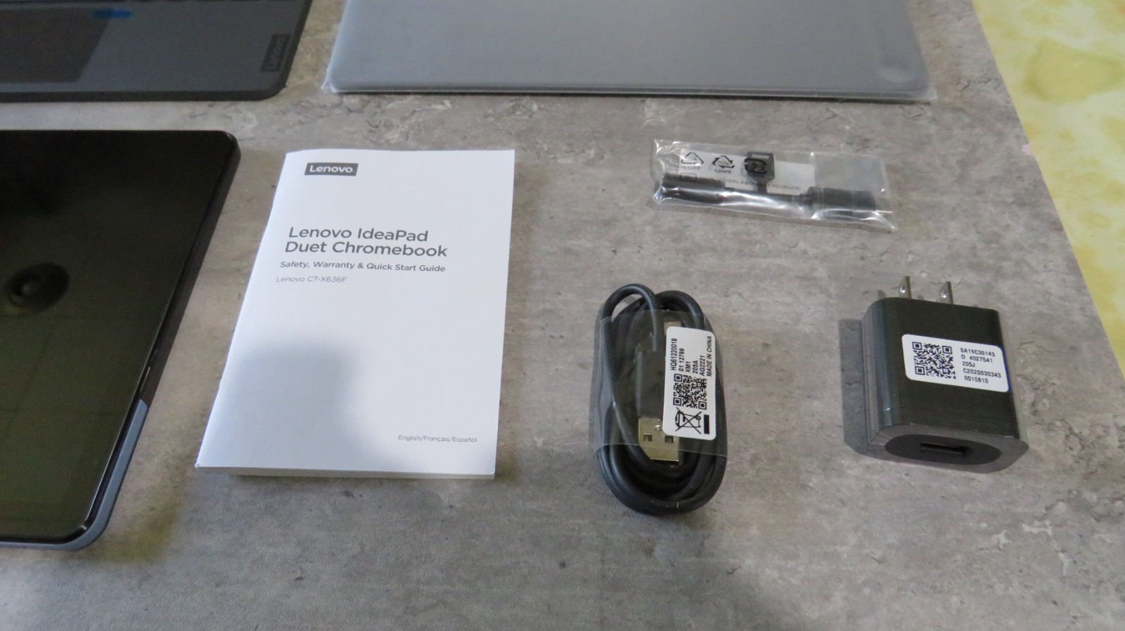 Lenovo IdeaPad Duet Chromebook CT-X636F 10.1″ (64GB) – Ice Blue + Iron Grey