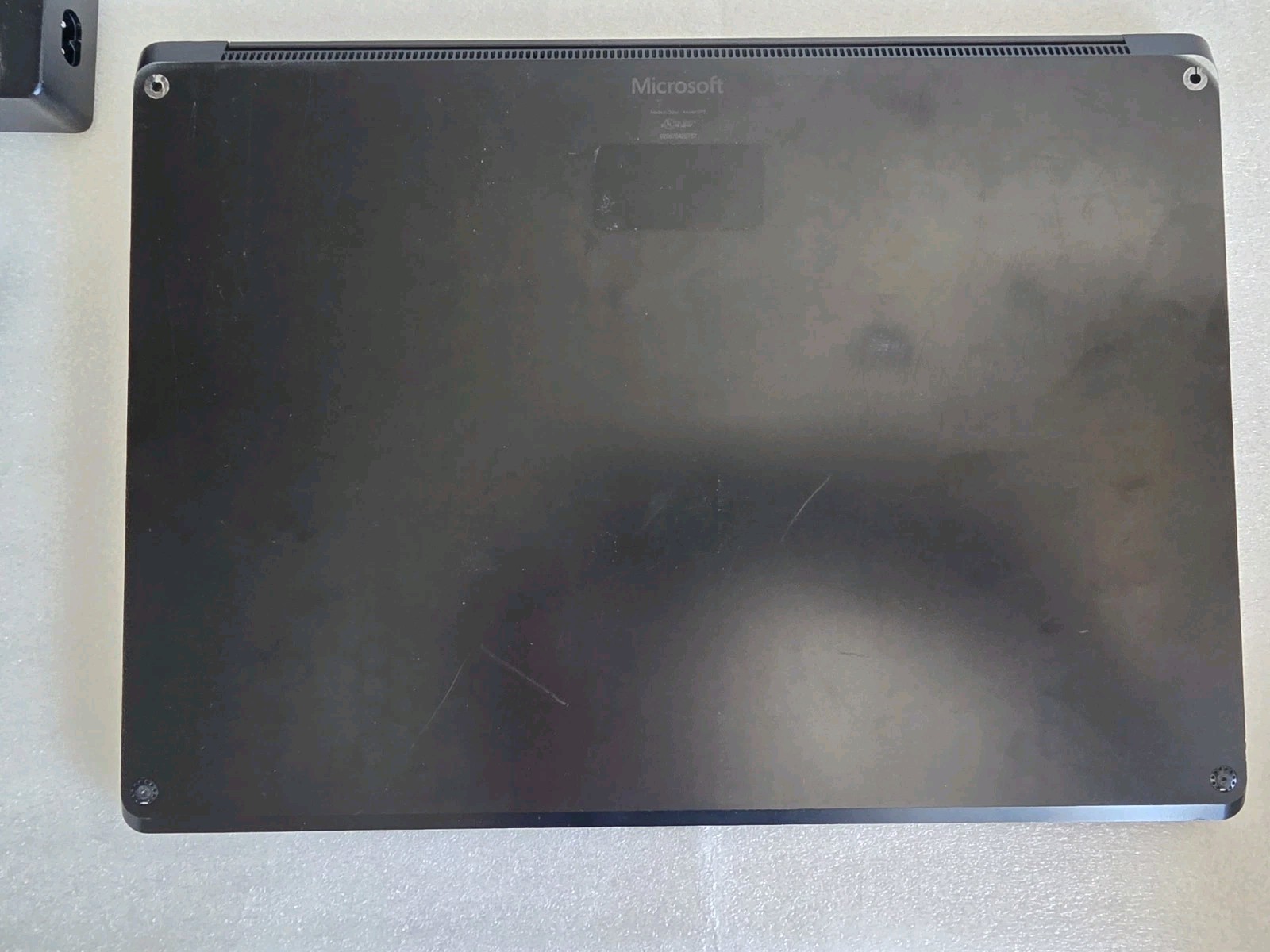 Microsoft Surface Laptop 4 15″ Core i7-1185G7 16GB RAM 256GB SSD Model 1979 Worn