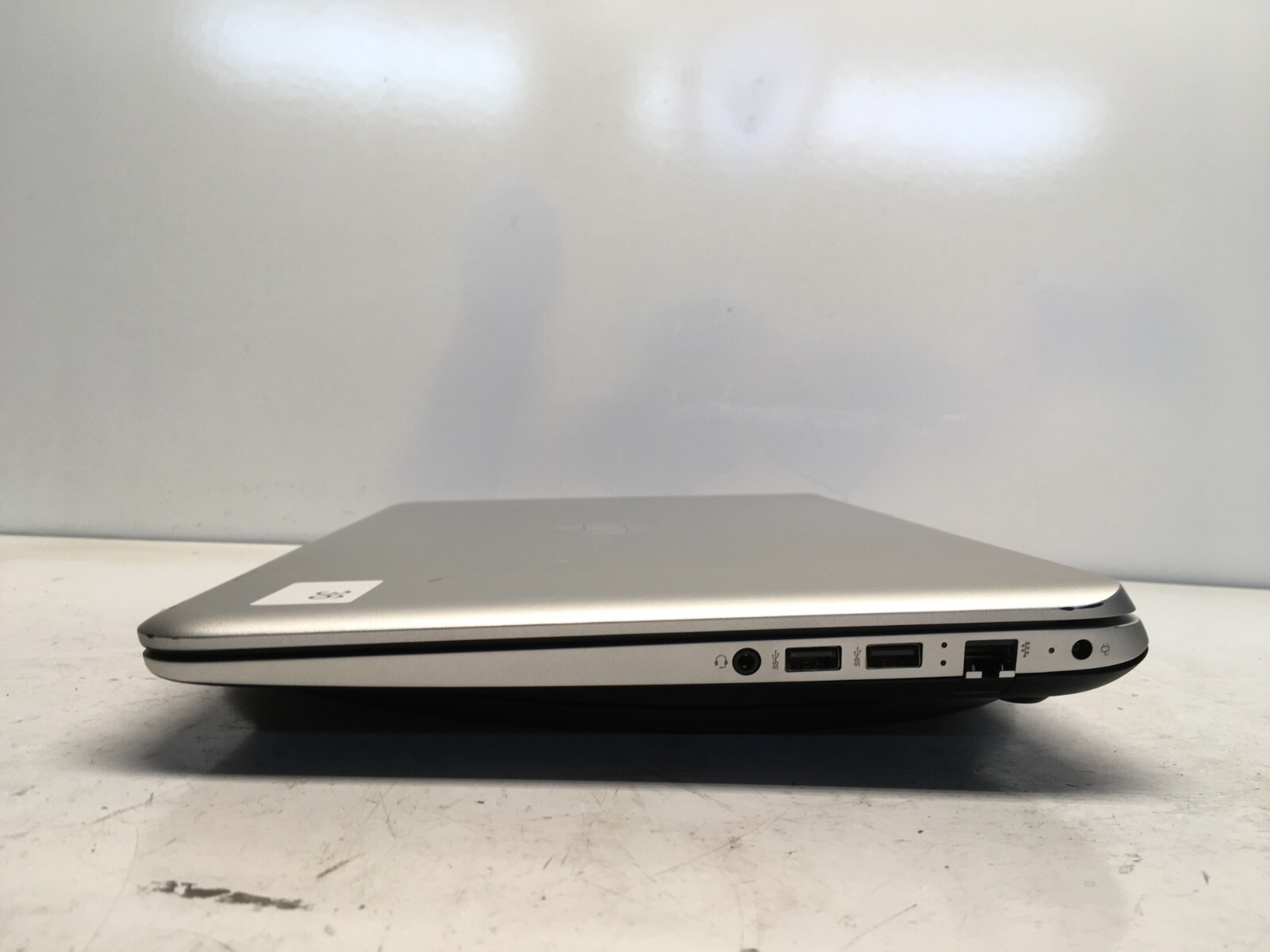 HP Envy 15-j040US Touchscreen Intel i5-3230M 2.6GHz 8 GB NO HDD No Batt READ