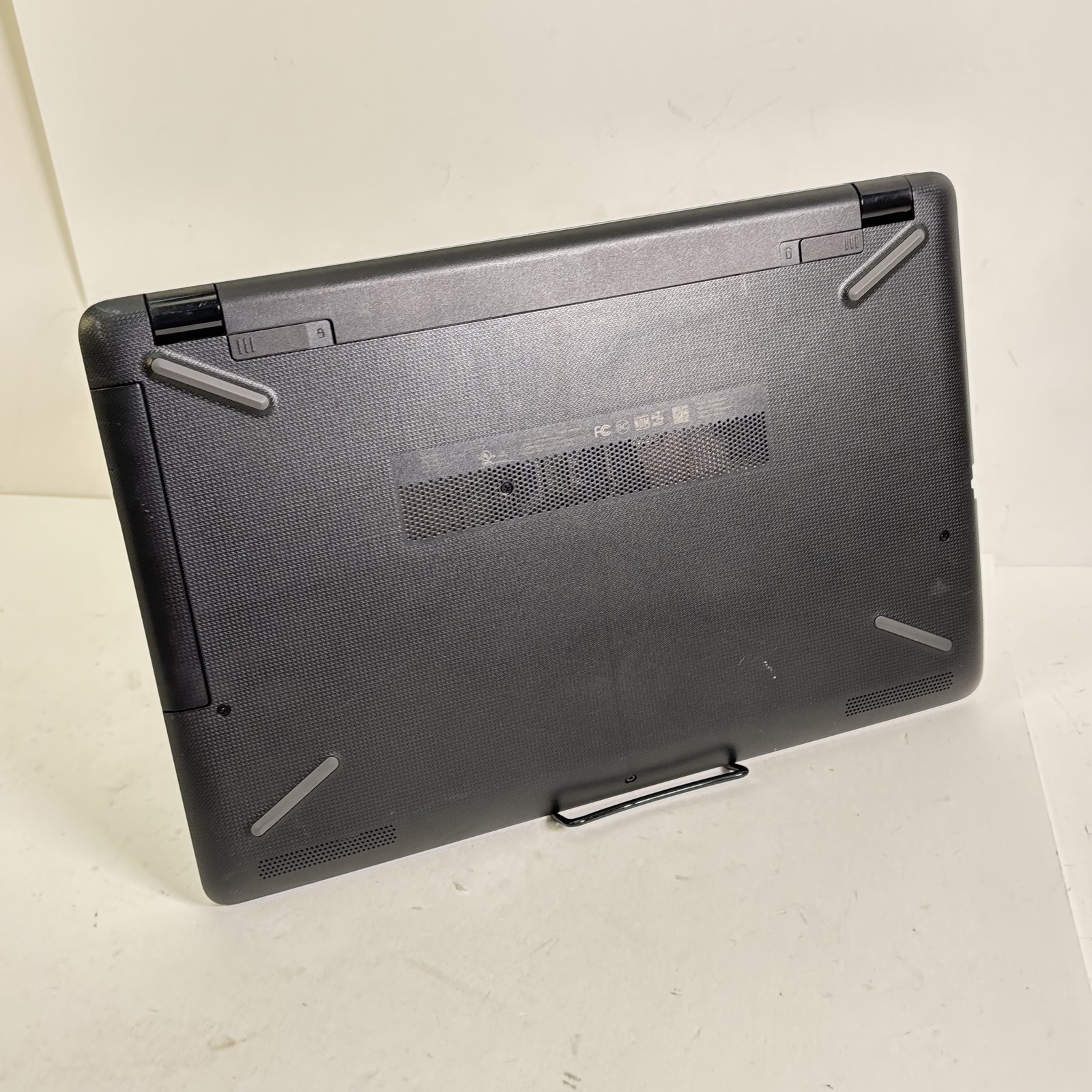 HP 15-bs212wm Intel Celeron N4000 1.1GHz 4GB RAM 500GB HDD 15.6” Touch