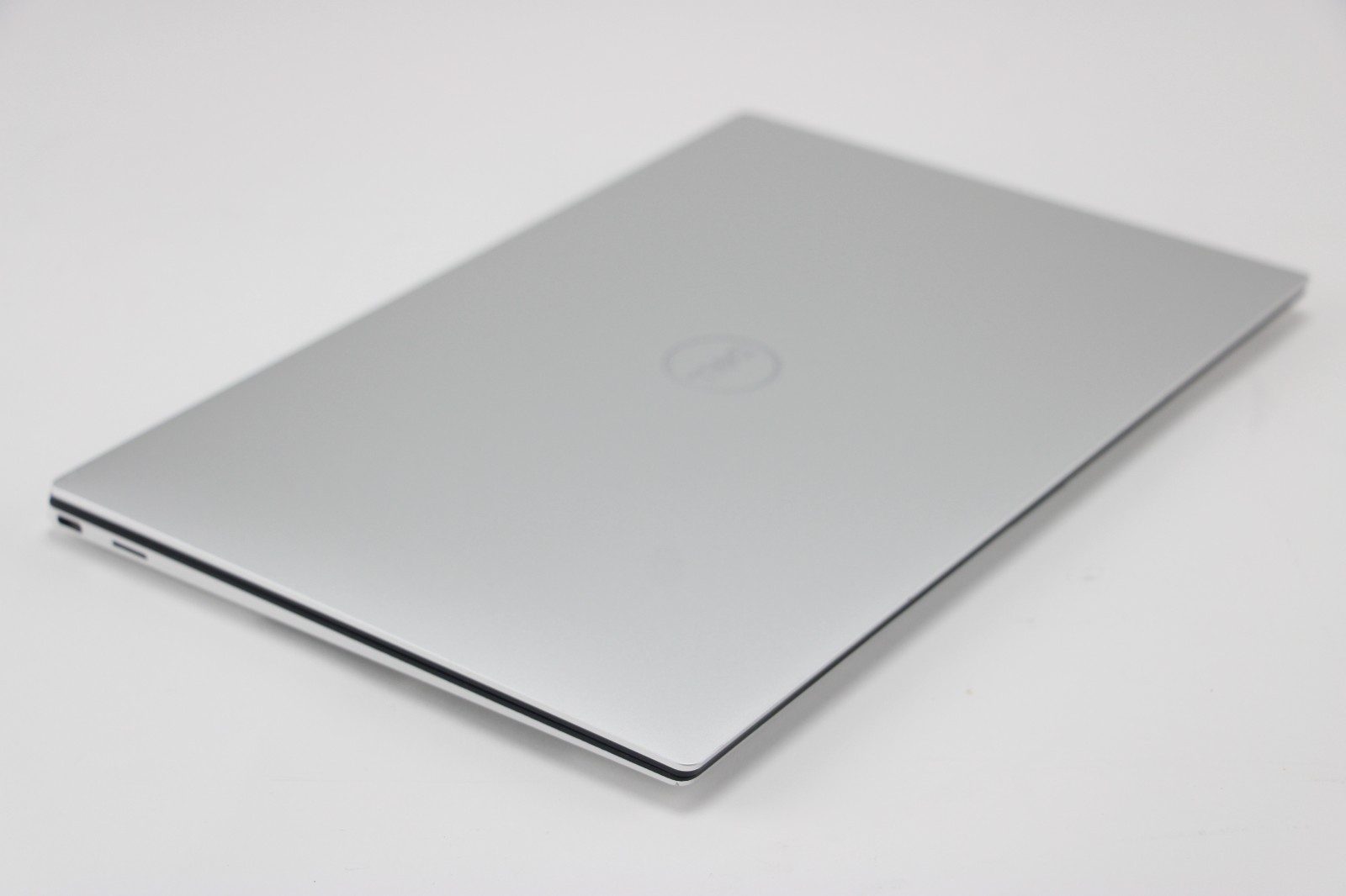 Dell XPS 13 9310 *2.90GHz i7-1195G7/ 16GB RAM/ 512GB SSD* 82% Battery w/Charger