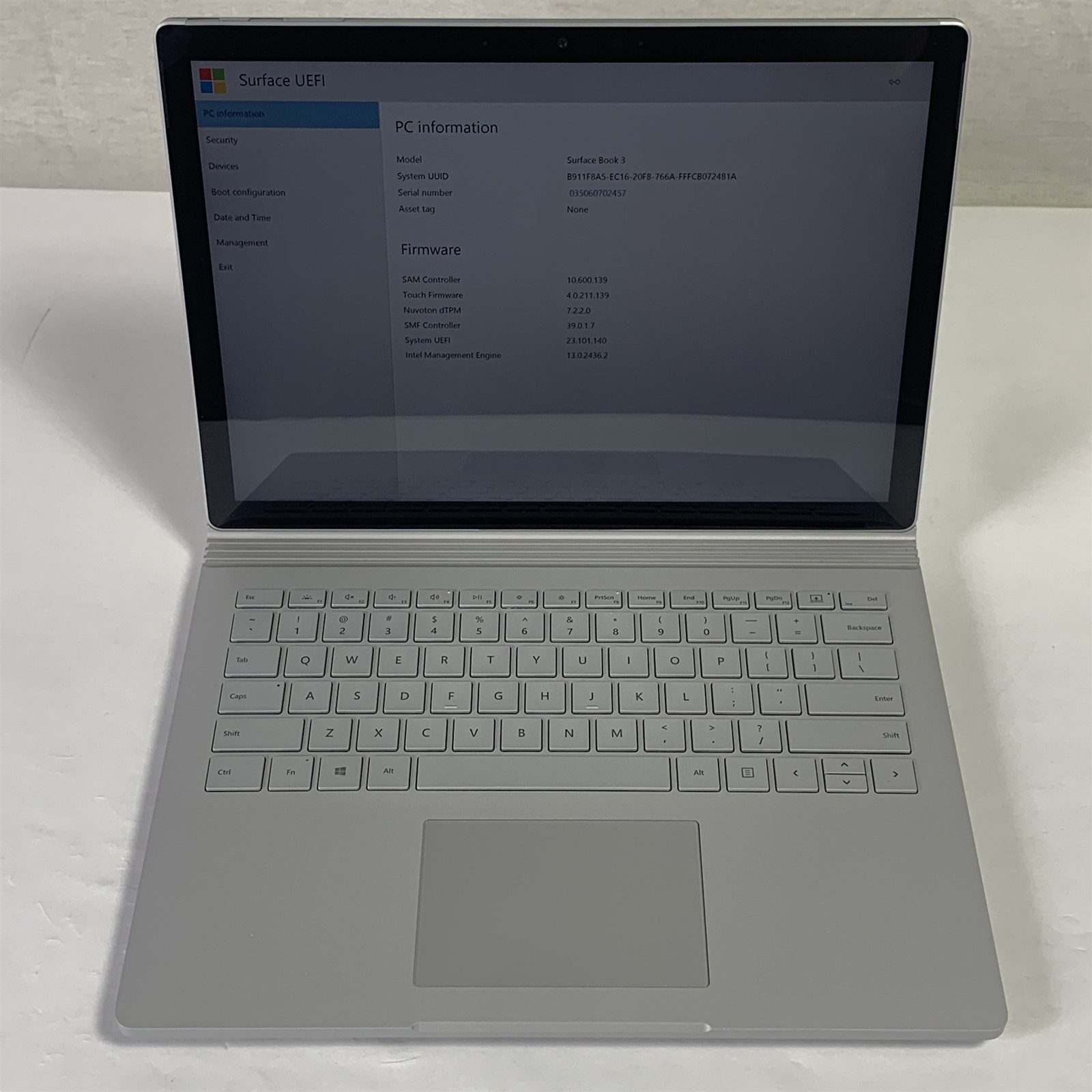 Microsoft Surface Book 3 1900 13.5″ i7-1065G7 1.3GHz 16GB 256GB NVMe SSD – Win11
