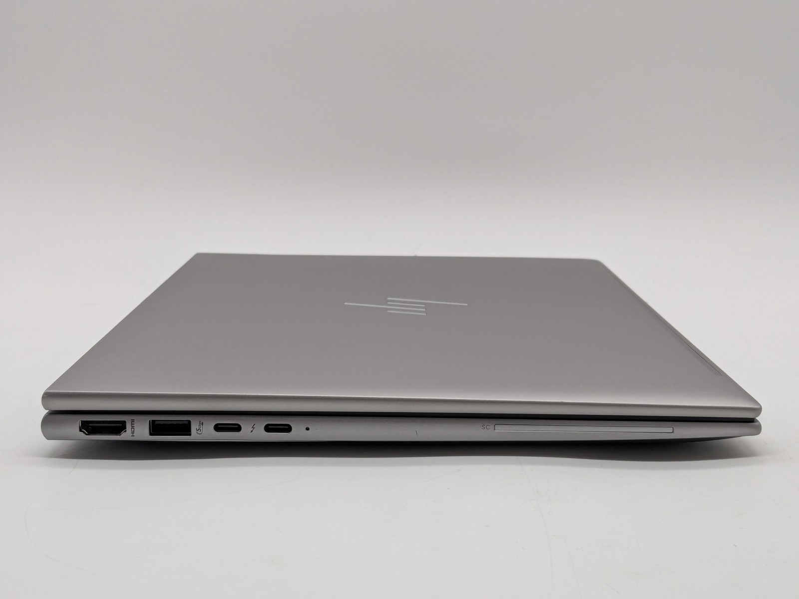 HP ZBook Firefly G11 14″ FHD+ ULTRA 7 165U 512GB 16GB W11P Backlit FP Reader