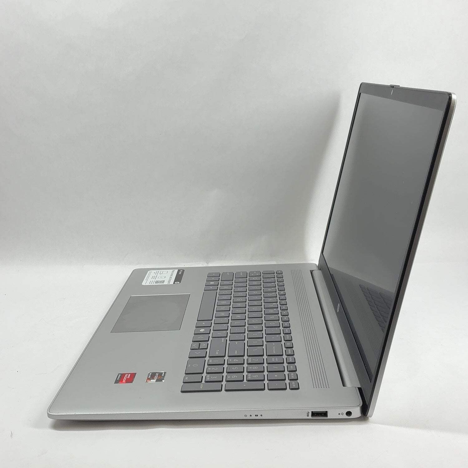 HP Laptop 17-CP2XXX 17.3″ Ryzen 5 7520U 2.8GHz 8GB RAM 512GB SSD