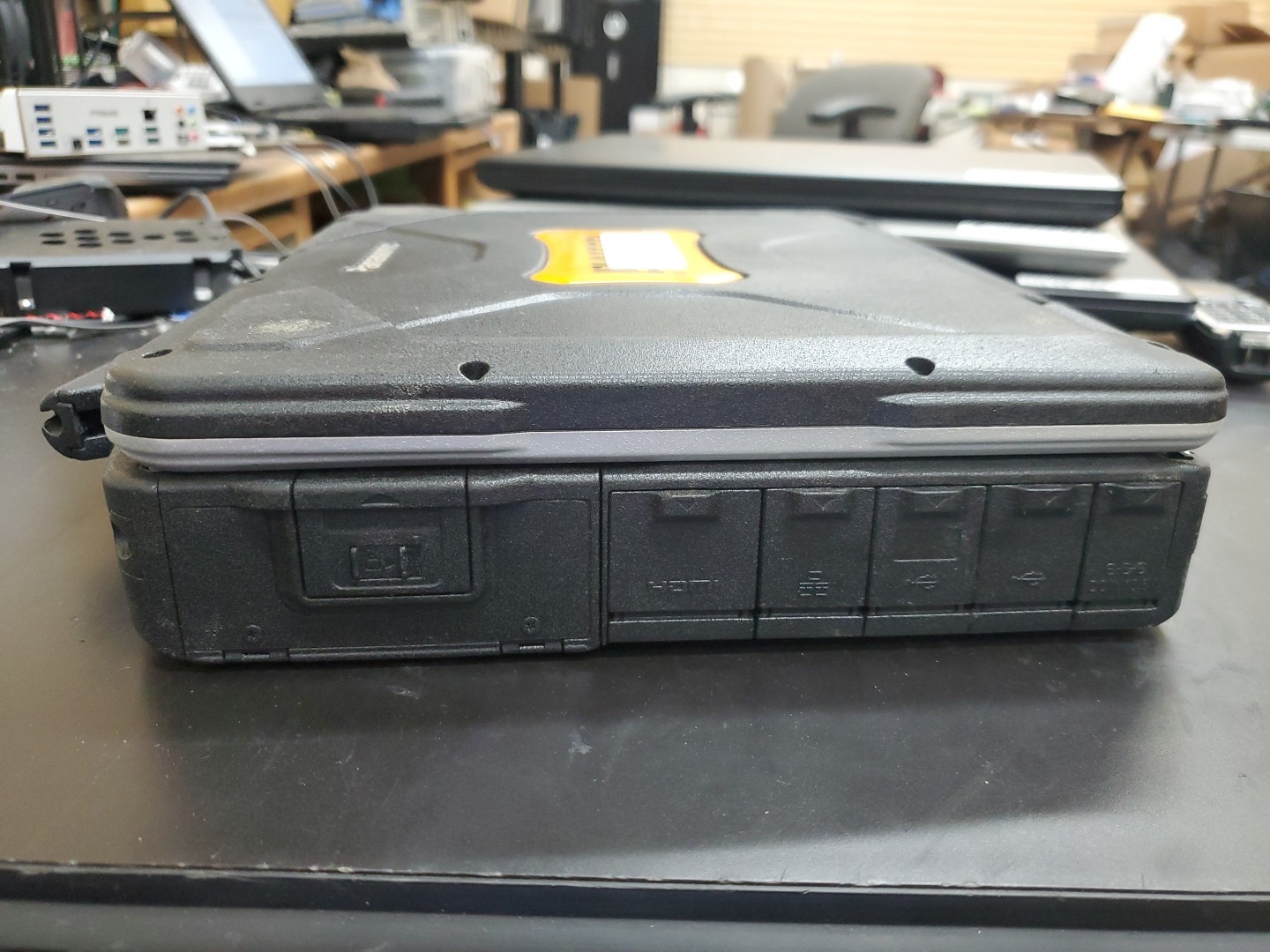 Panasonic Toughbook CF-31 MK-1 i5 520M @ 2.40GHz 8GB 10430HRS Diesel