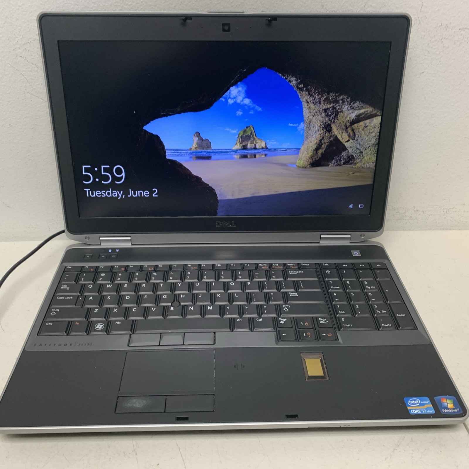 Dell Latitude E6530 i7-3520M @ 2.90GHz 8GB RAM 250gb SSD Wind 10 Educa