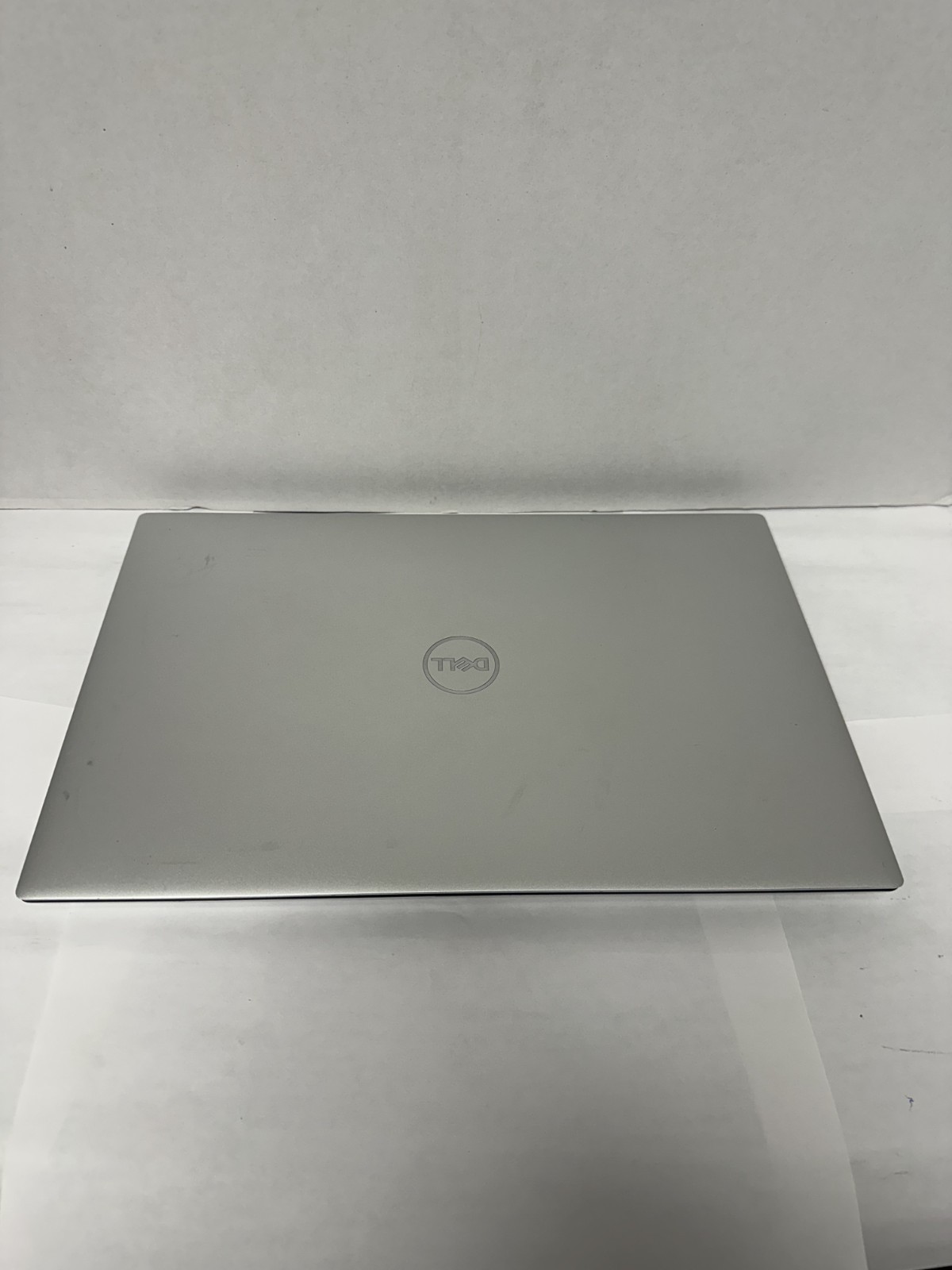 Dell XPS 15 9520 i7-12th Gen/16GB RAM/512GB NVME (No OS or Charger) Read Desc.
