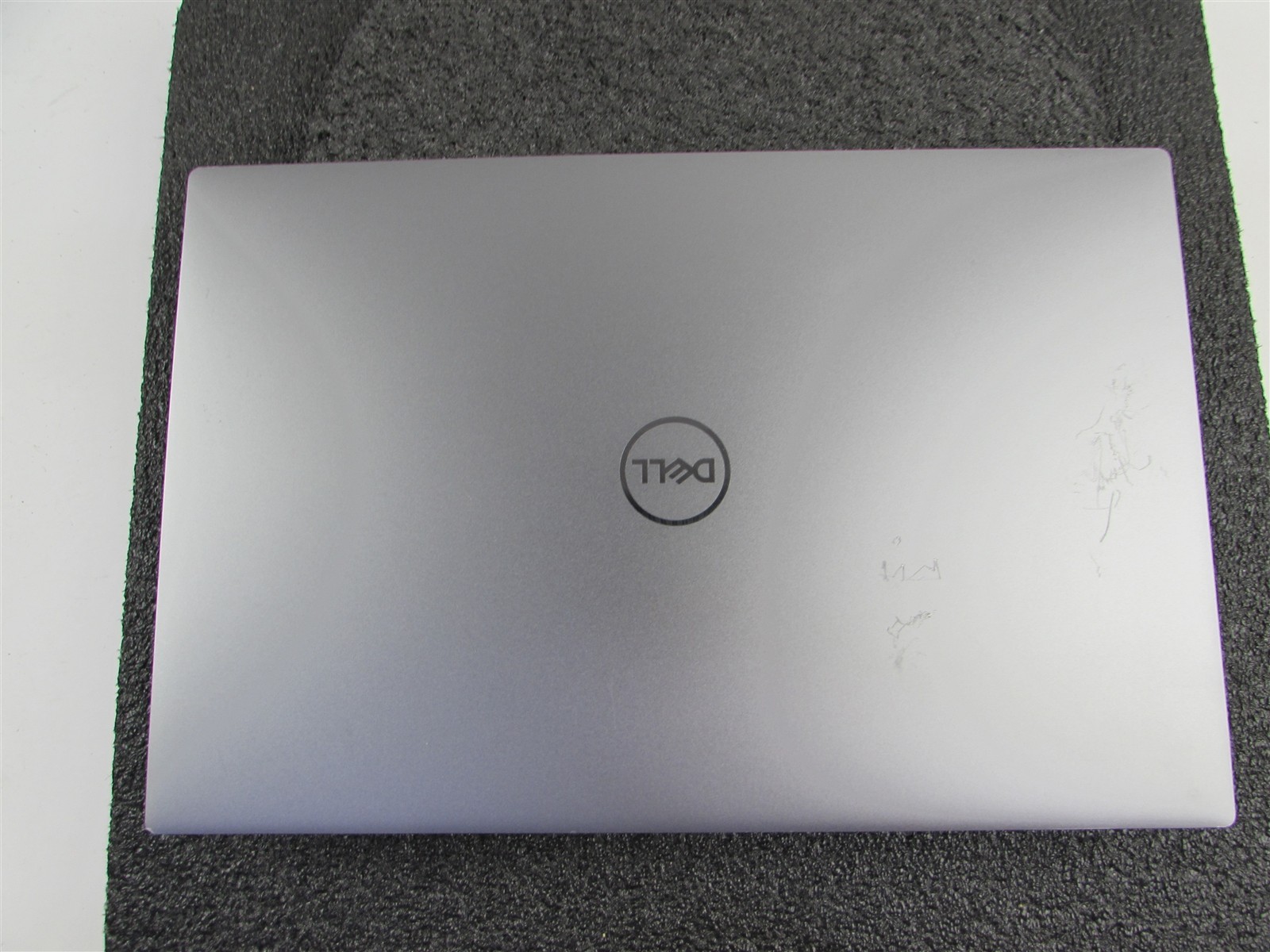 DELL PRECISION 5550 1920X1200 FHD I7-10850H 1TB 32GB RAM T1000 WIN 11 NO BATT
