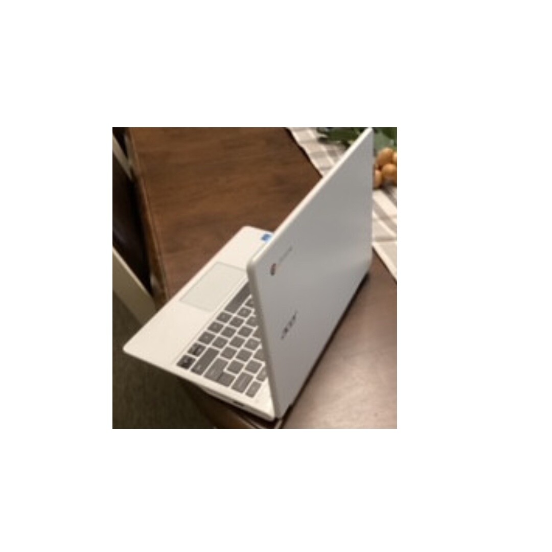 Acer Chromebook C720 Series, White, Black Keyboard, Google Operating System