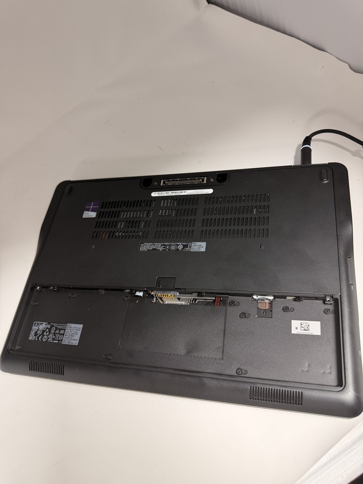 Dell Latitude E7450 Intel Core i5-5300U 8GB RAM 256GB SSD Win11 Touch – Defects