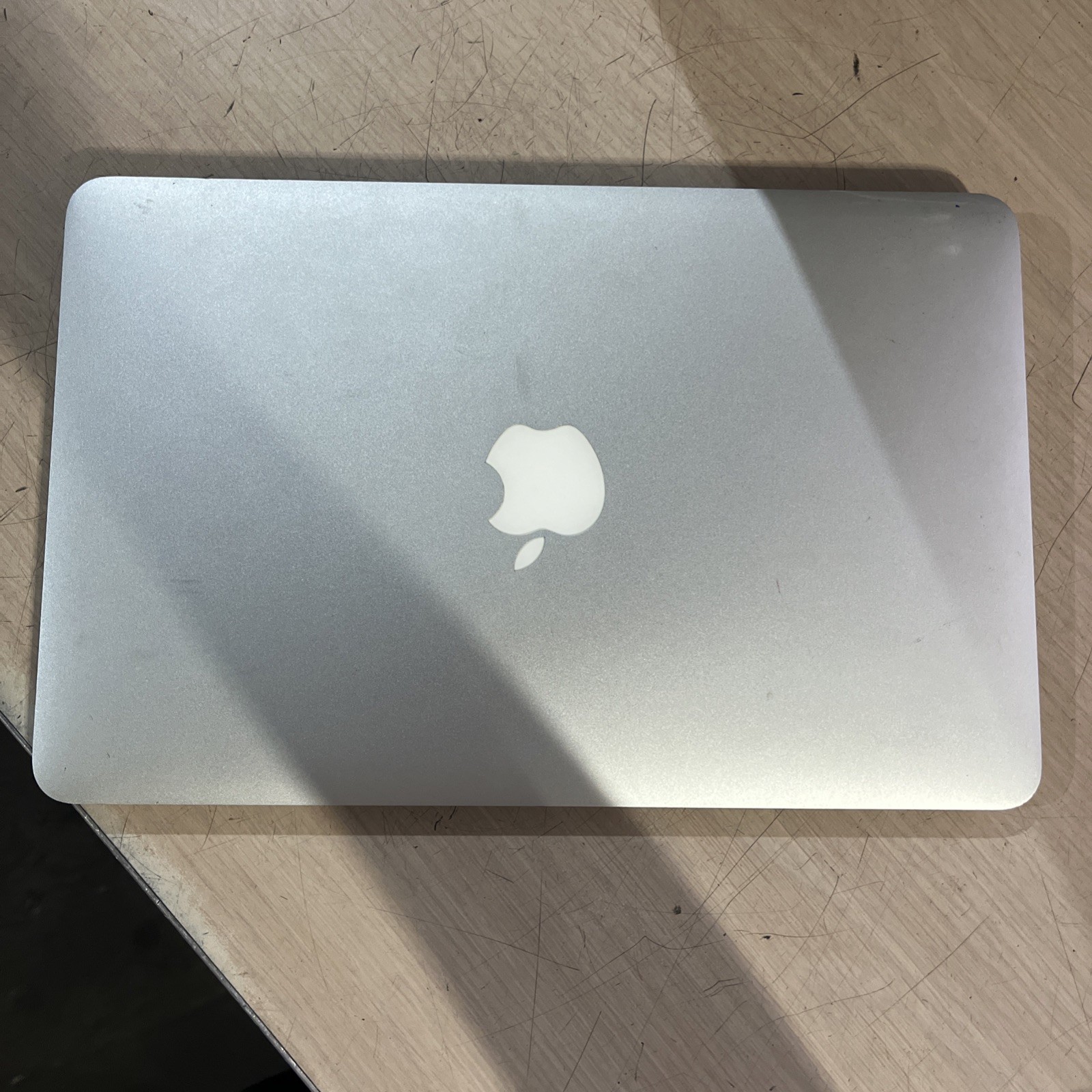 APPLE MACBOOK AIR 11″ MID-2012 CORE I5-3317U 1.7GHZ 4GB RAM NO HD