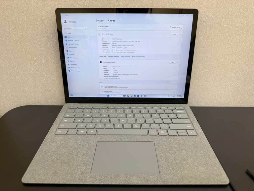 Microsoft Surface Laptop 2 13.5″ Touch i5-8350U 8GB RAM 256GB SSD Win 11 Pro