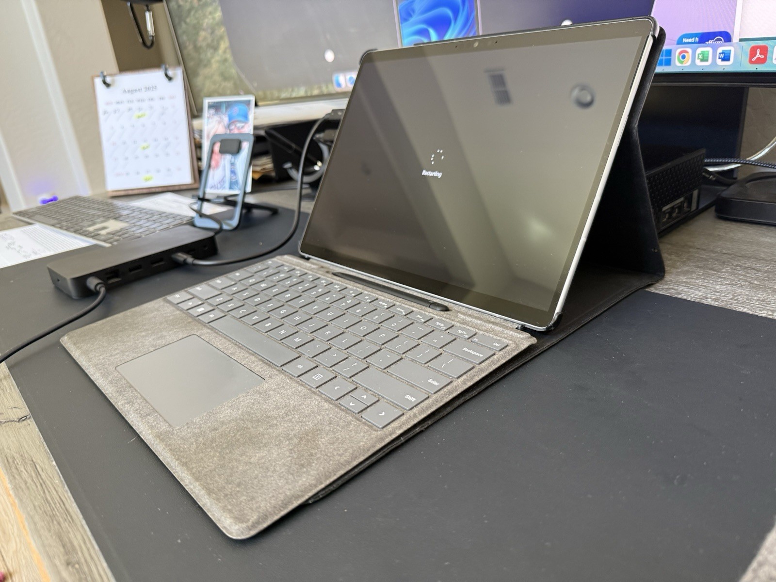 Microsoft Surface Pro 9 13” (512GB SSD Microsoft SQ3 16GB RAM) 2-In-1 Laptop