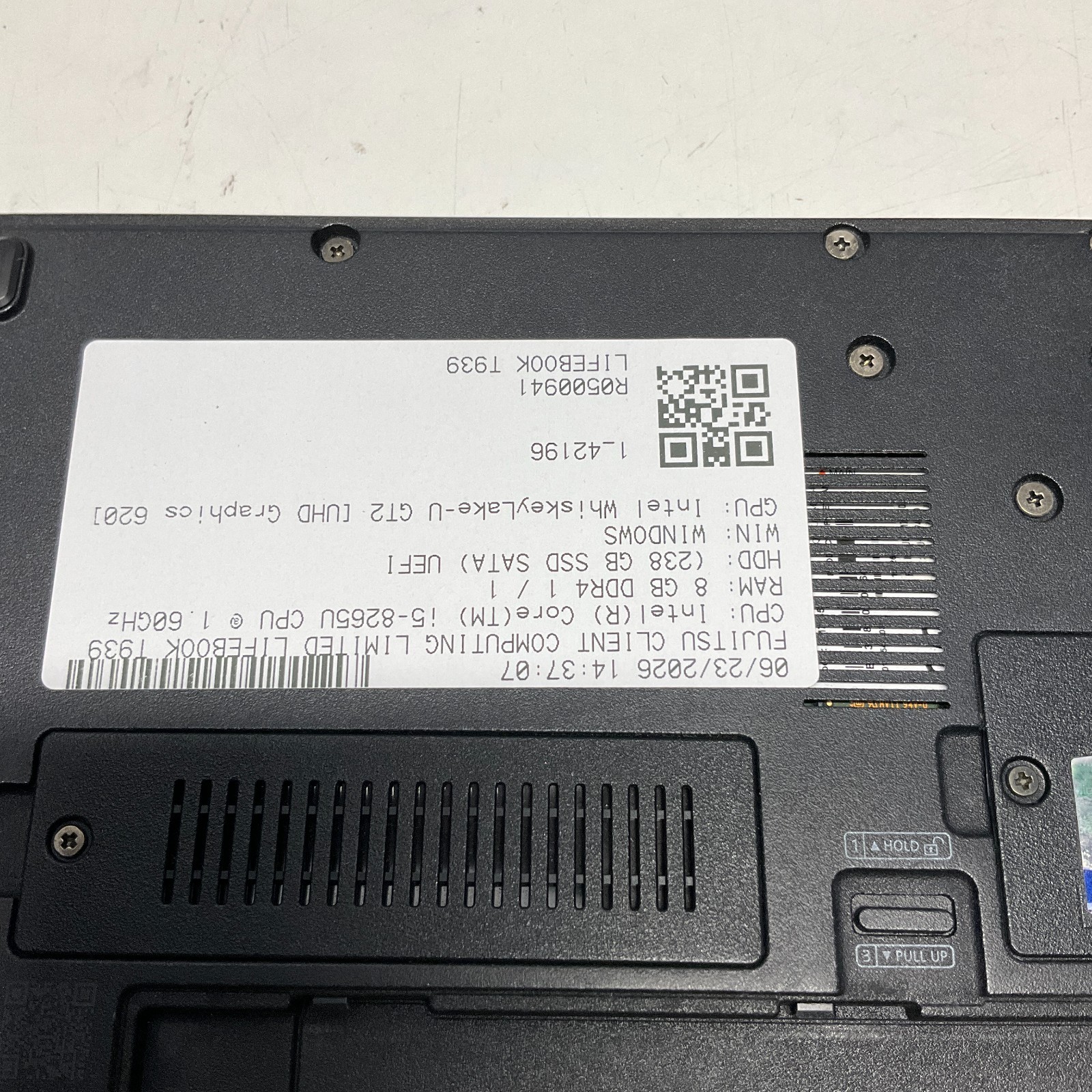 Fujitsu Lifebook T939 Laptop Intel Core i5-8265U @ 1.60 GHz 8GB 256GB SSD NO BAT