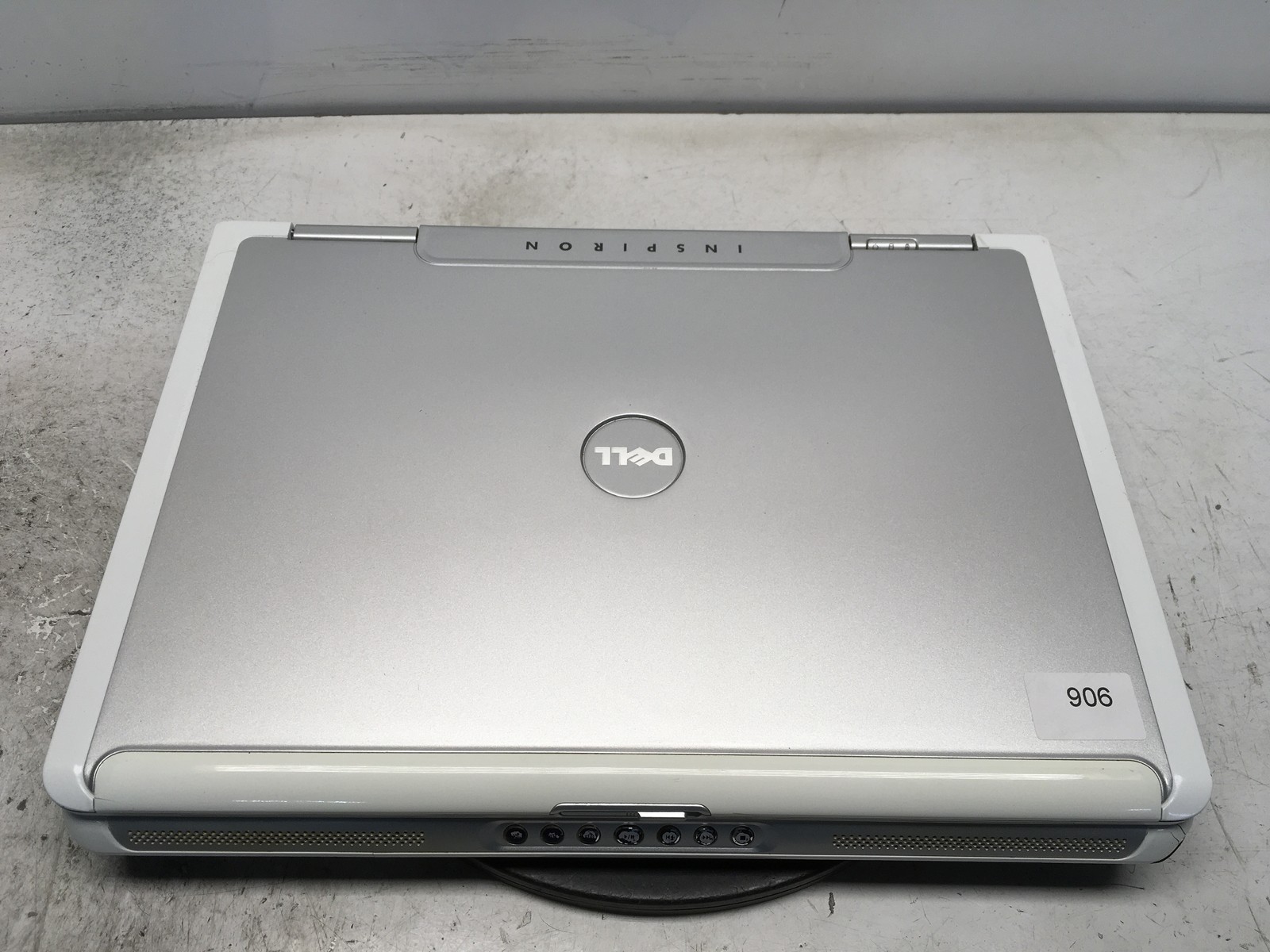 Dell Inspiron E1705 MP061 Intel Core 2 Duo 06F6 2GHz 2 GB NO HDD No Batt