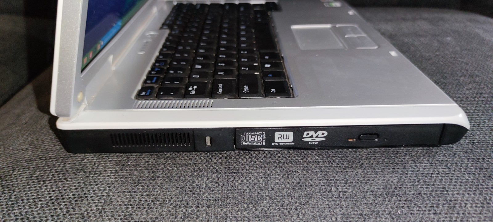 💻 DELL Inspiron 1501 — Reliable Budget Laptop