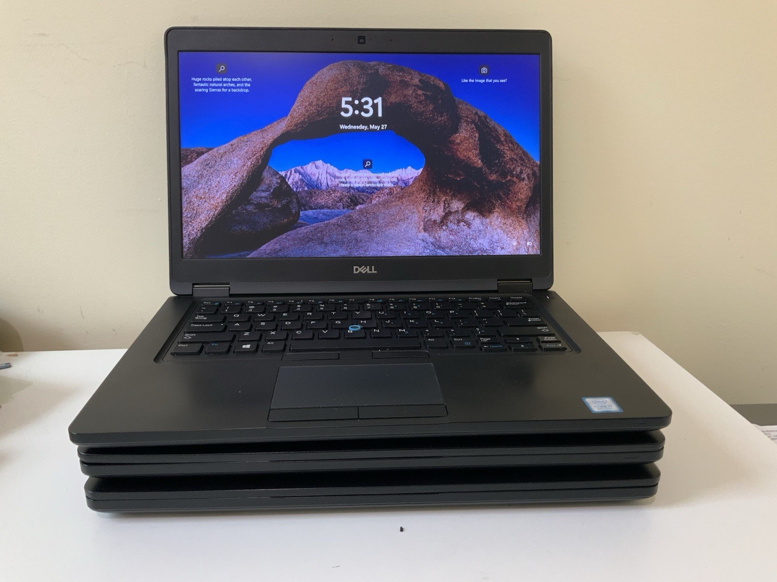 Dell 5490 Latitude 14-Inches i7-8650U 8GB RAM 256GB SSD Laptop