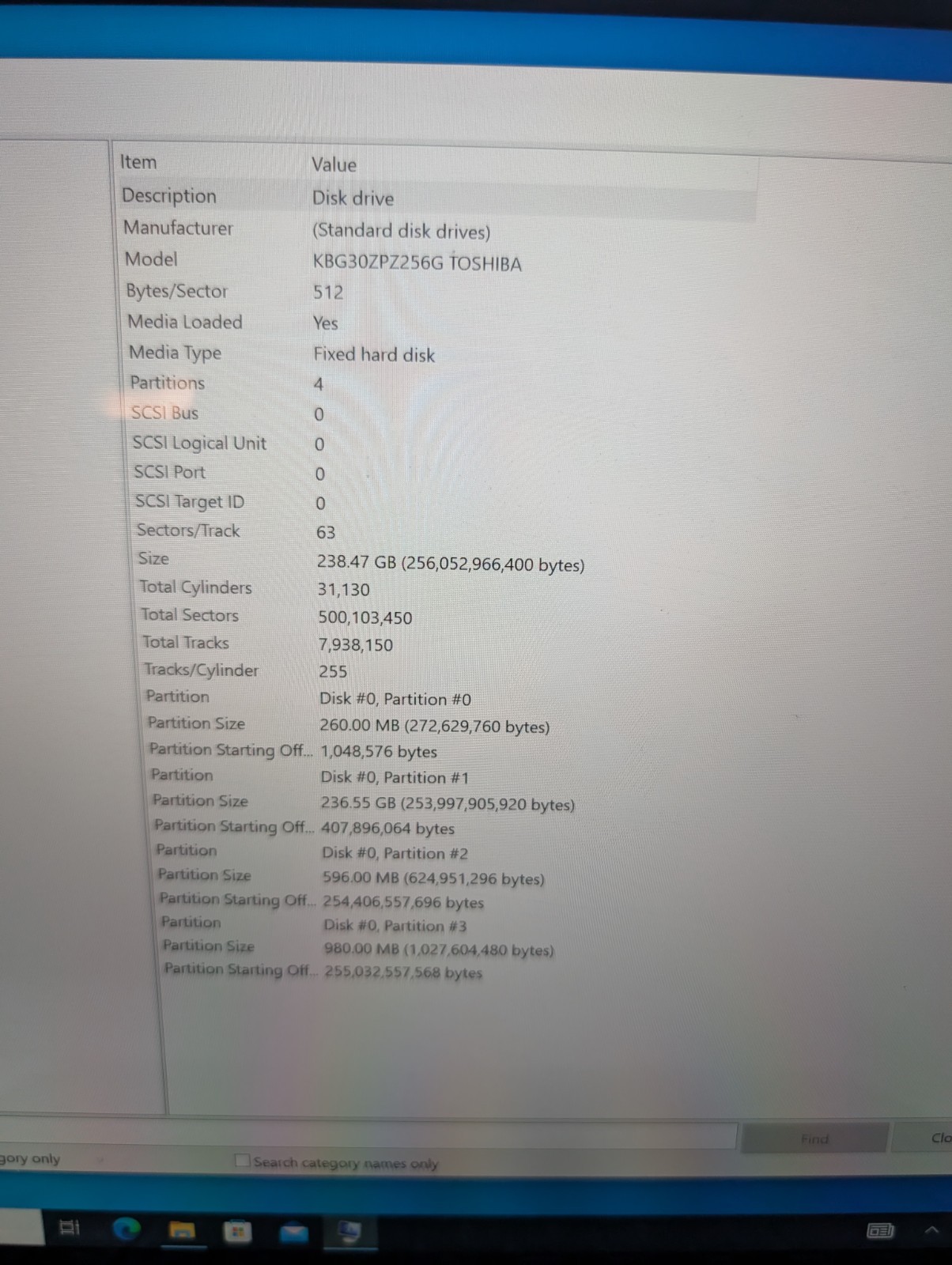 Microsoft Surface Laptop 13.5″ i7-7660U 8GB RAM 256GB SSD Touch Win10 Pro Read