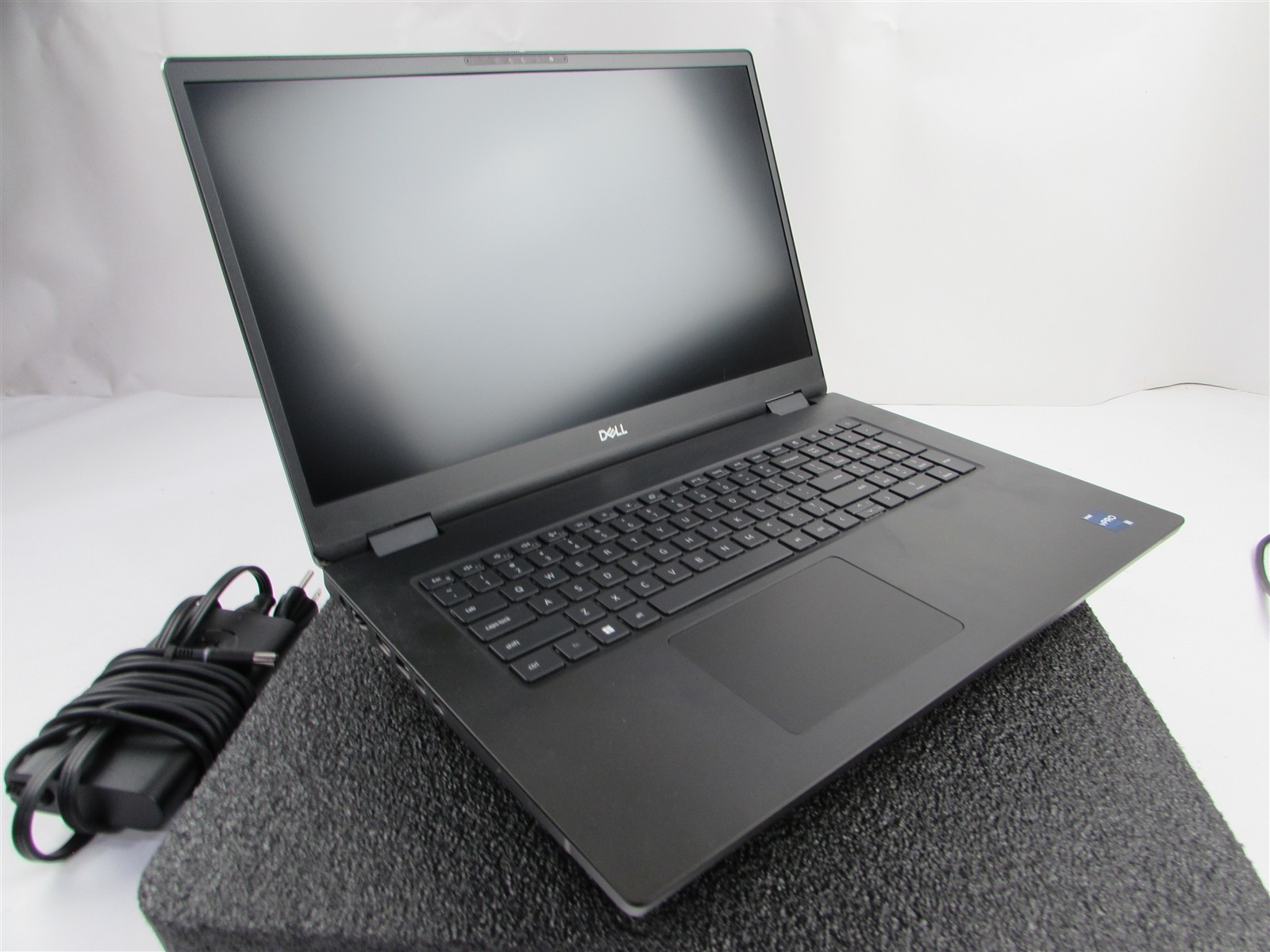 DELL PRECISION 7770 FHD I7-12850HX 512GB 32GB RAM RTX A3000 WIN 11 PRO NO BATT