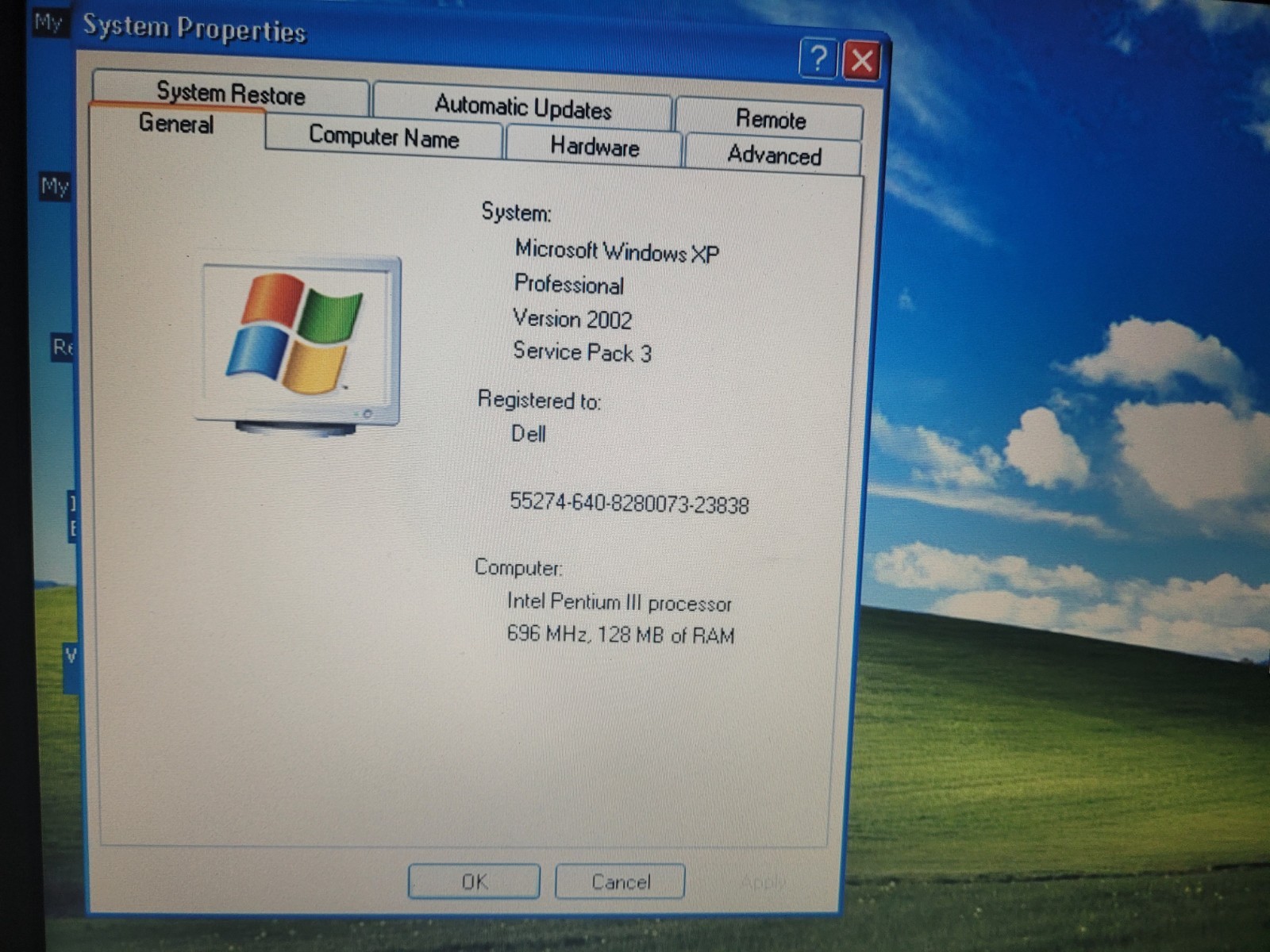 Vintage Dell Inspiron 5000e Laptop P III PPM 700 MHz, 128 MB RAM WinXP