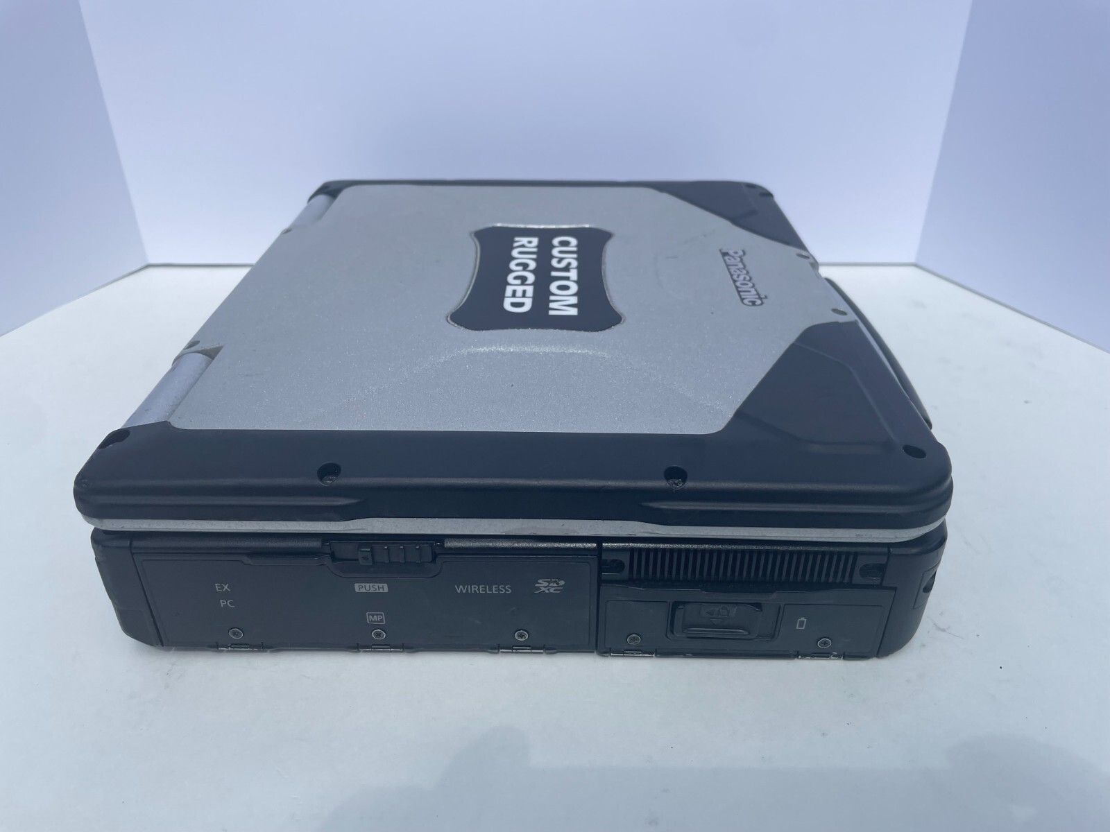 Panasonic Toughbook Cf-31 MK4 i5 27.GHz 16GB 240GB SSD 4G NON-TOUCH Windows 11
