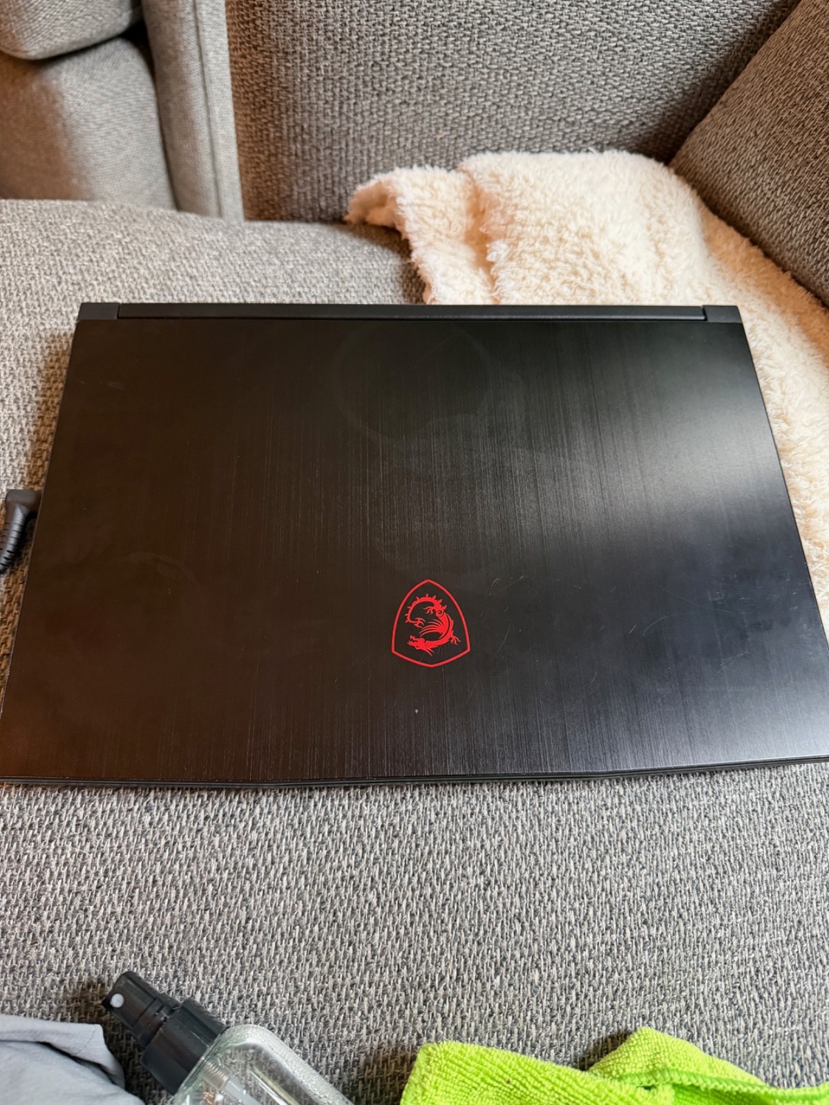 MSI GF65 FHD 144Hz Gaming Laptop 8GB 512GB RTX 3060- Bad power port NEEDS REPAIR