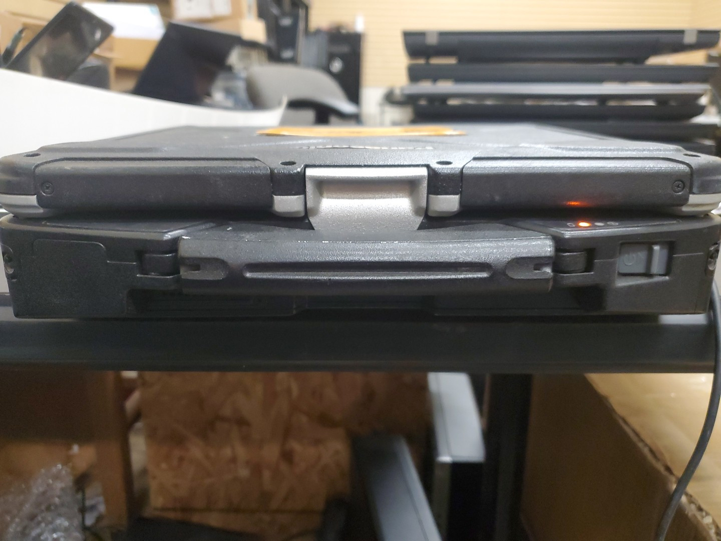 Panasonic Toughbook CF-31 MK-1 i5 520M @ 2.40GHz 8GB 13420HRS Diesel Rubber Kb