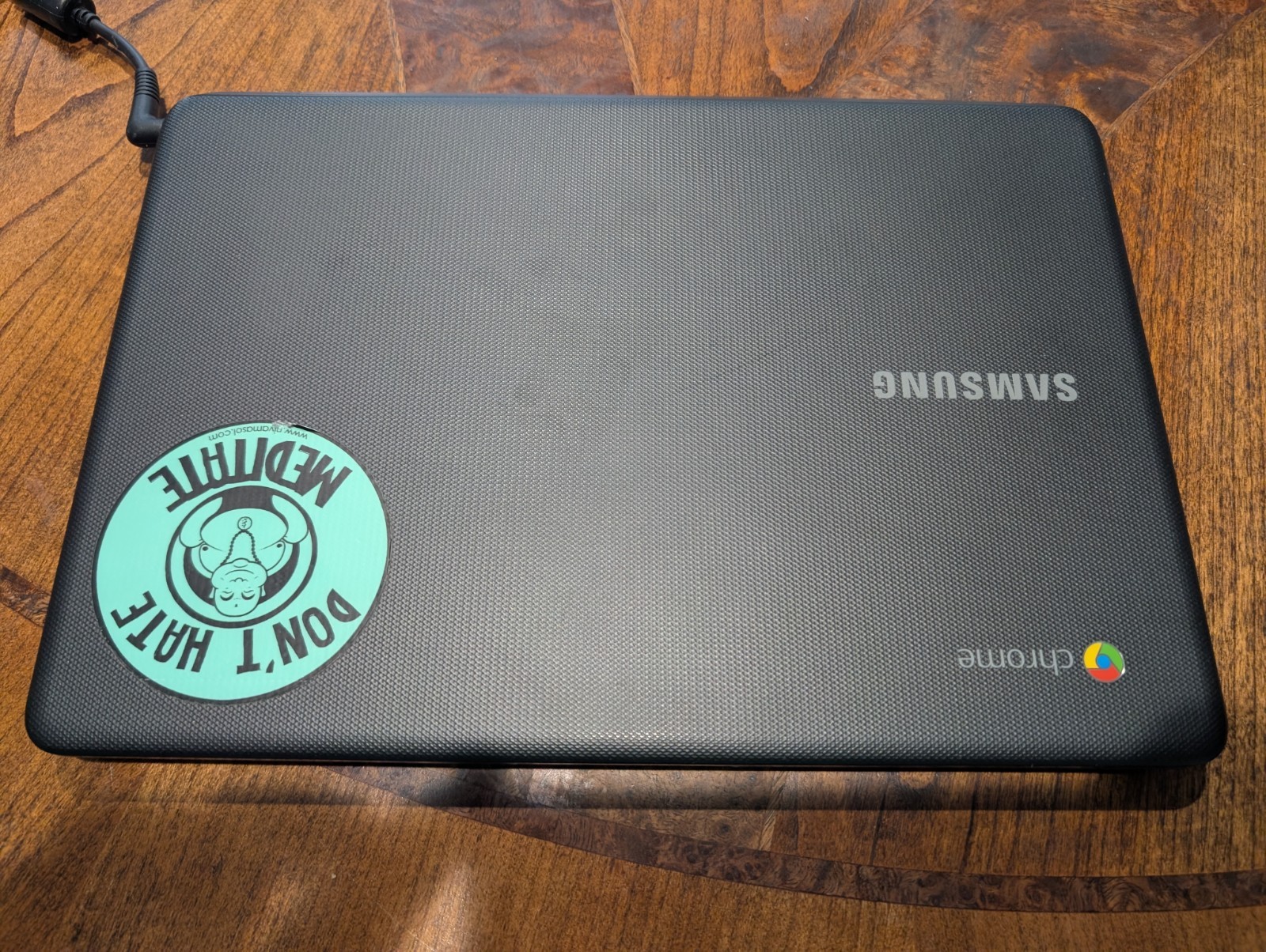 Samsung Chromebook 3 11.6″ HD 1366×768 N3060 2GB 16GB eMMC XE500C13-K05US