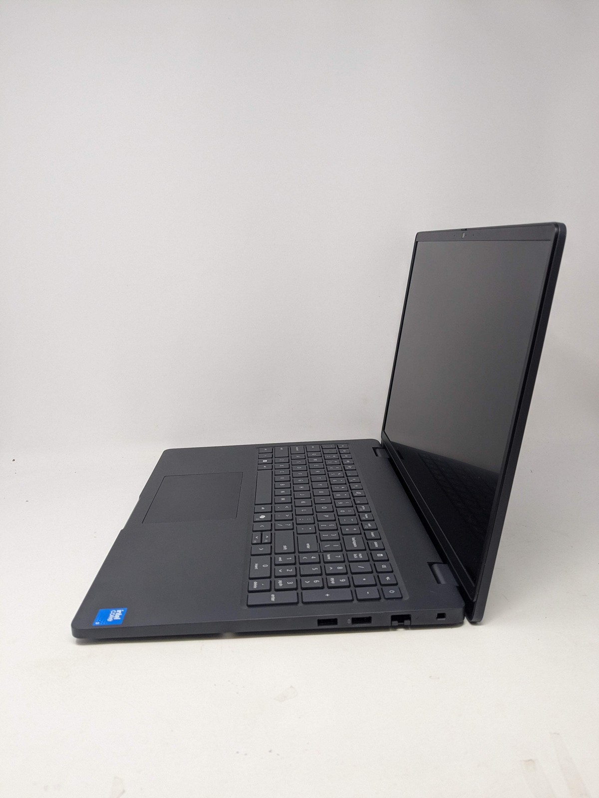Dell Pro PC16250 16″ Core 3 100U 1.2GHz 8GB RAM 256GB SSD