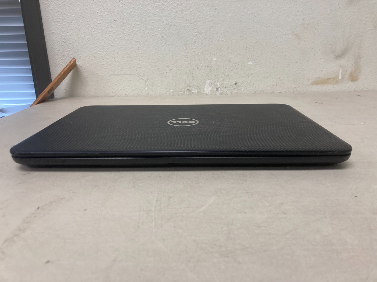 Dell Inspiron 15 Laptop Intel Celeron 321GB HDD 3.8GB RAM Linux Mint OS