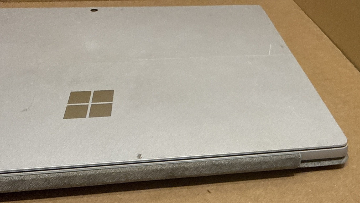 Microsoft Surface Pro 6 12.3″ i7-8650U 16GB RAM 512GB SSD Without AC Adapter