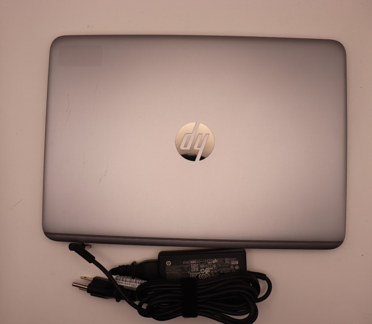 HP EliteBook Folio 1040 G3 14″ Laptop Intel i7-6600U 16GB 256GB SSD