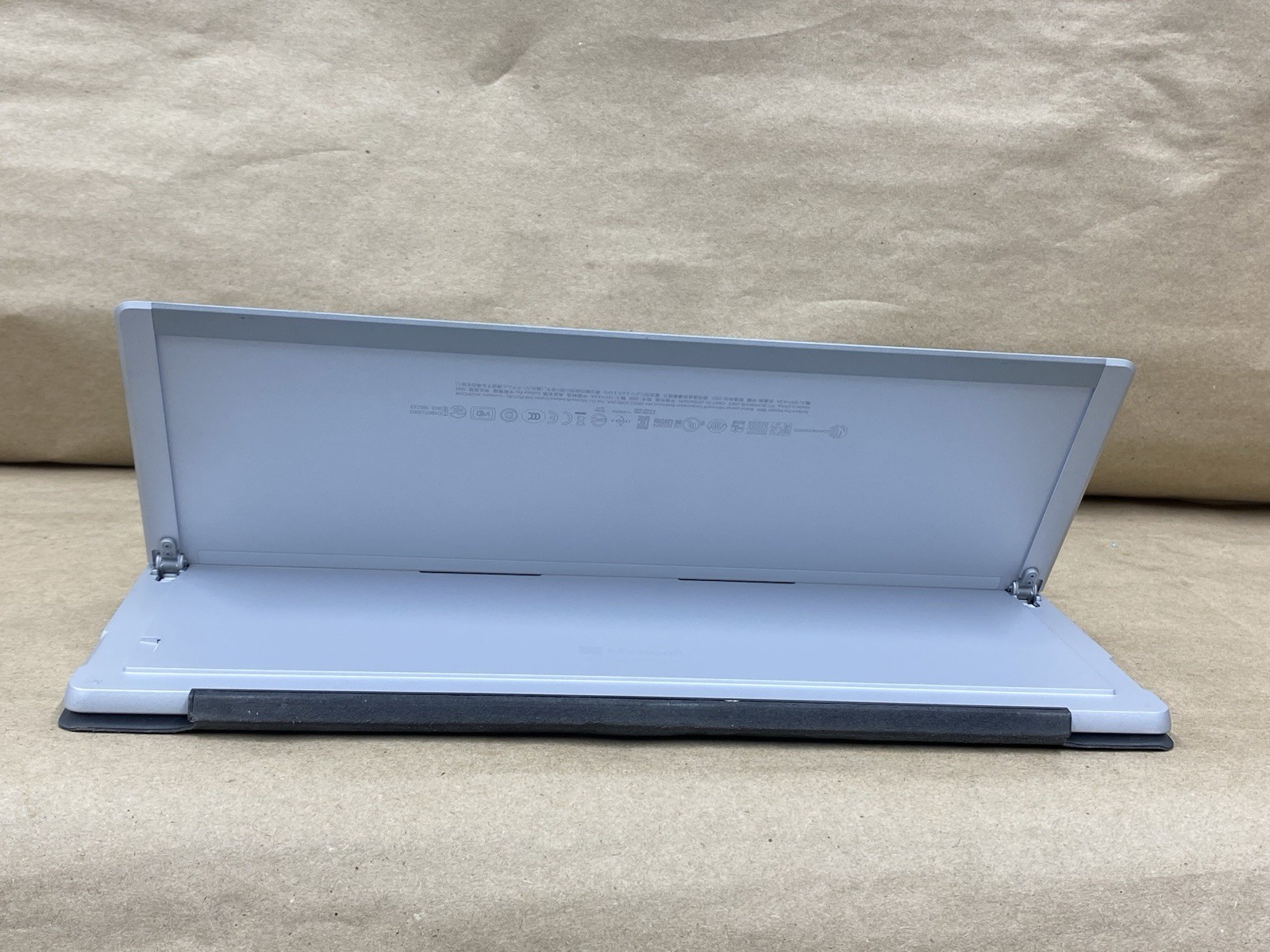 Microsoft Surface Pro 7 – 12″ 2736*1824 – i5-1035G4 – 8GB – 128GB – Win 10 READ