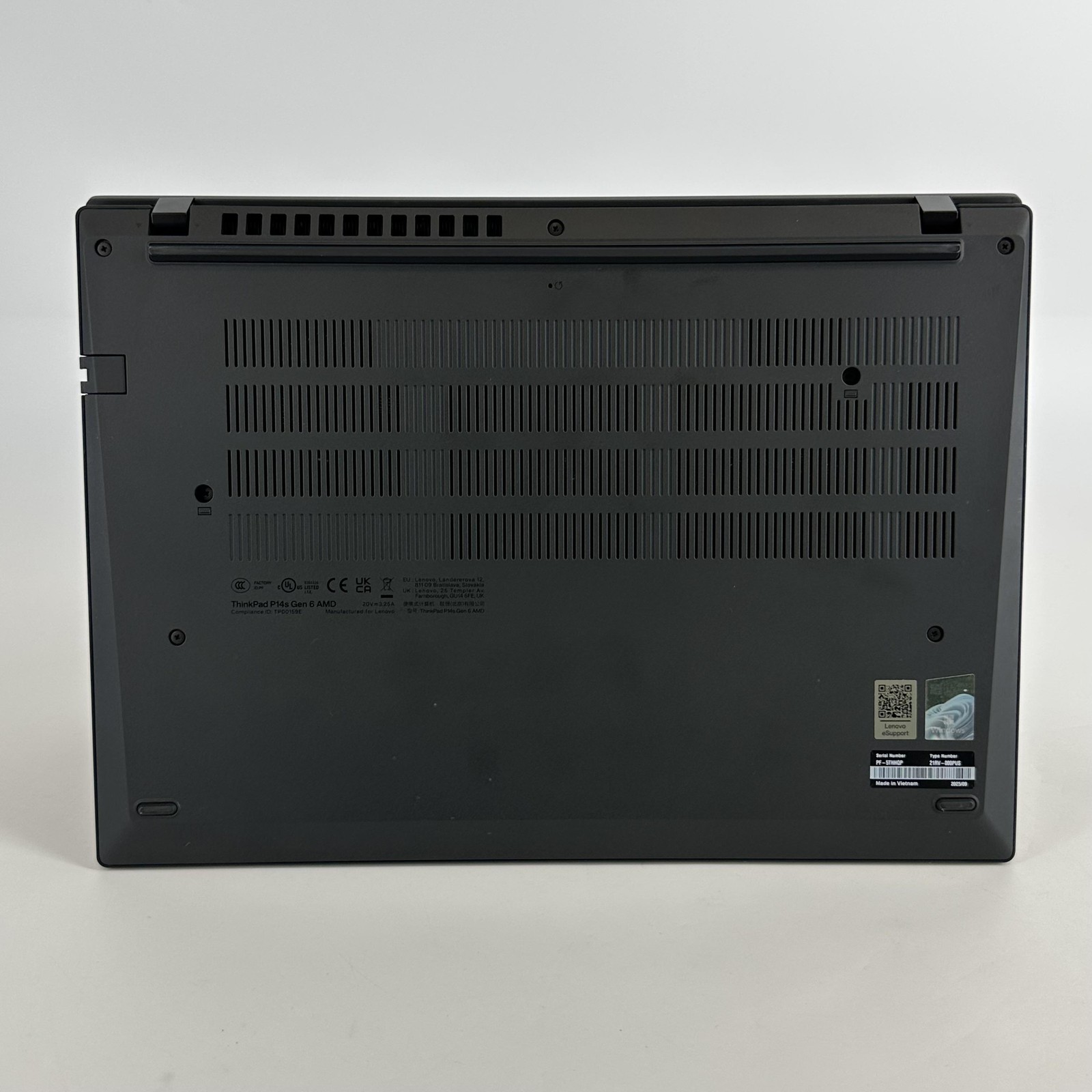 Lenovo ThinkPad P14s Gen 6 Black FHD+ 2.0 GHz Ryzen AI 9 HX PRO 370 96GB 2TB SSD