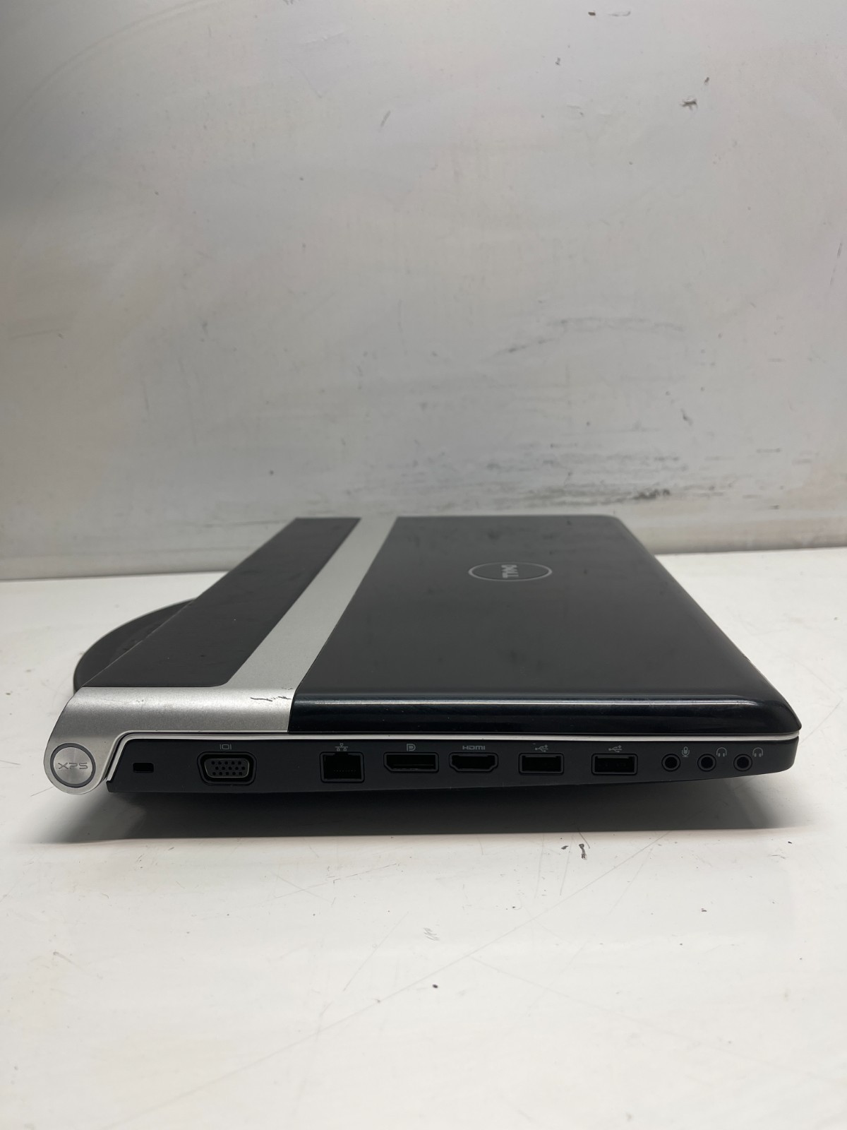 Dell Studio XPS PP35L Intel Core 2 Duo P8400 2.26GHz 4GB NO HDD