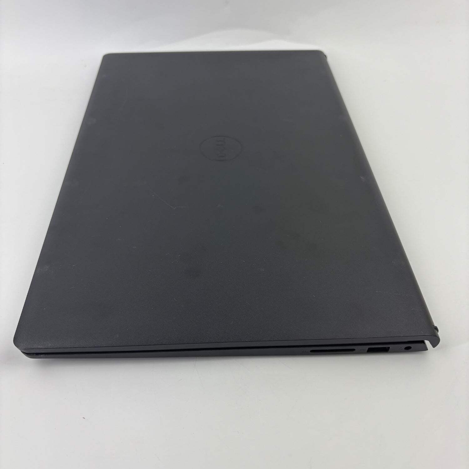 Dell Inspiron 3535 15.6″ Ryzen 7 7730U 2.0GHz 16GB RAM 1TB SSD READ