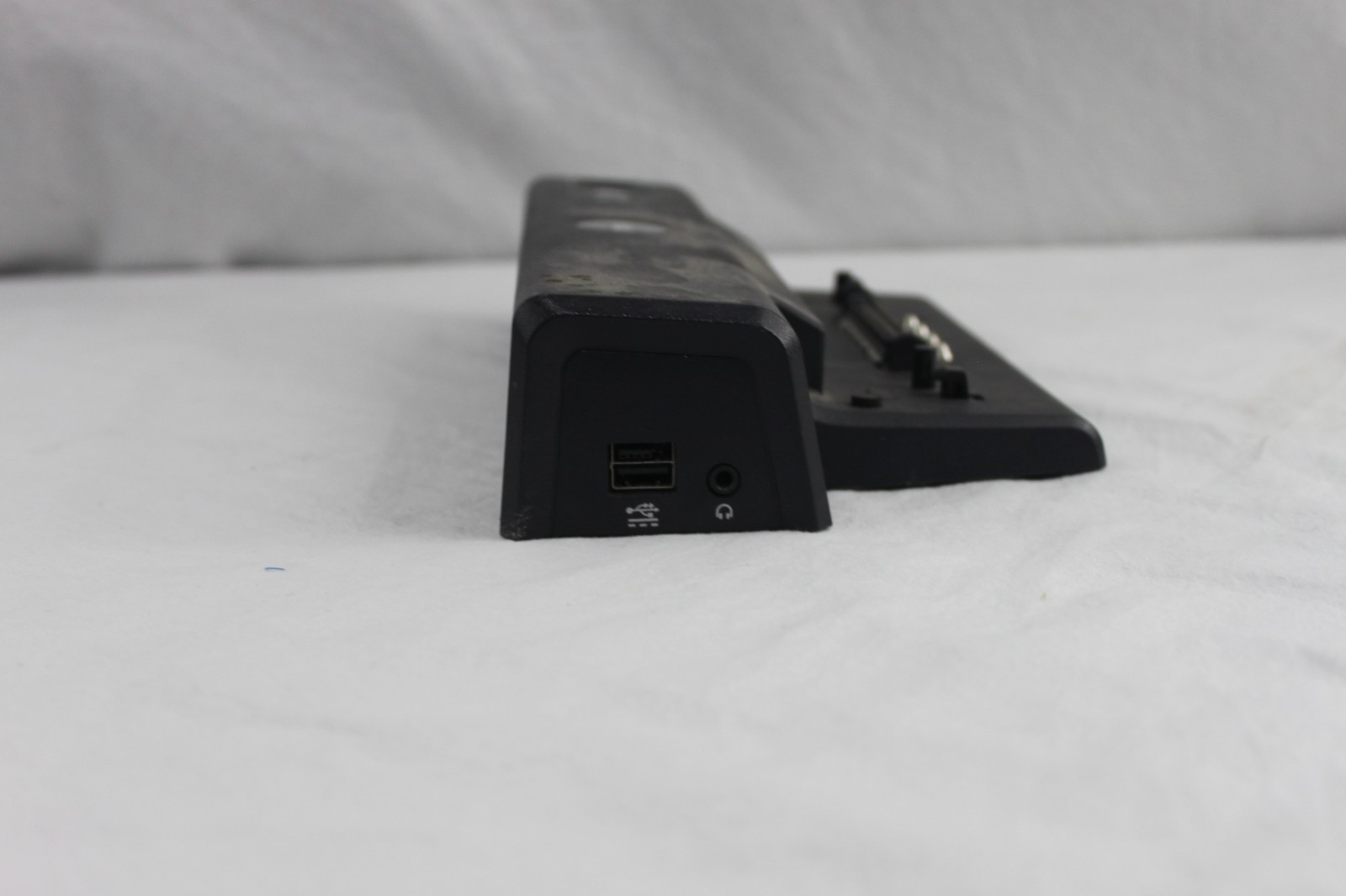 Dell Latitude D600 Laptop + Docking Station + Extra 60GB HDD – Tested Working
