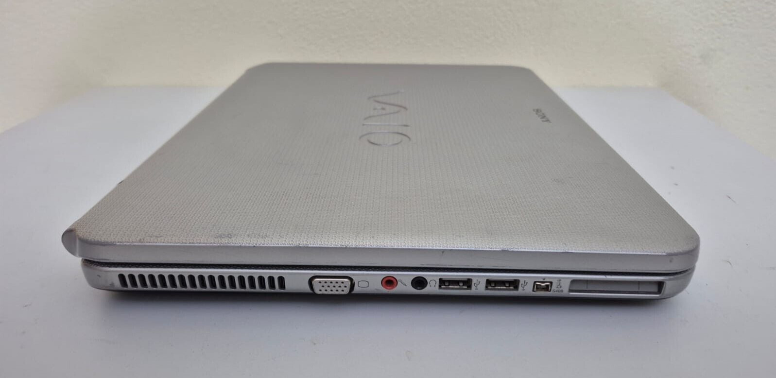 Sony Vaio Laptop Vgn-NS11Z Cpu Intel Core 2 Duo T5800 2.00MHz Broken For Parts