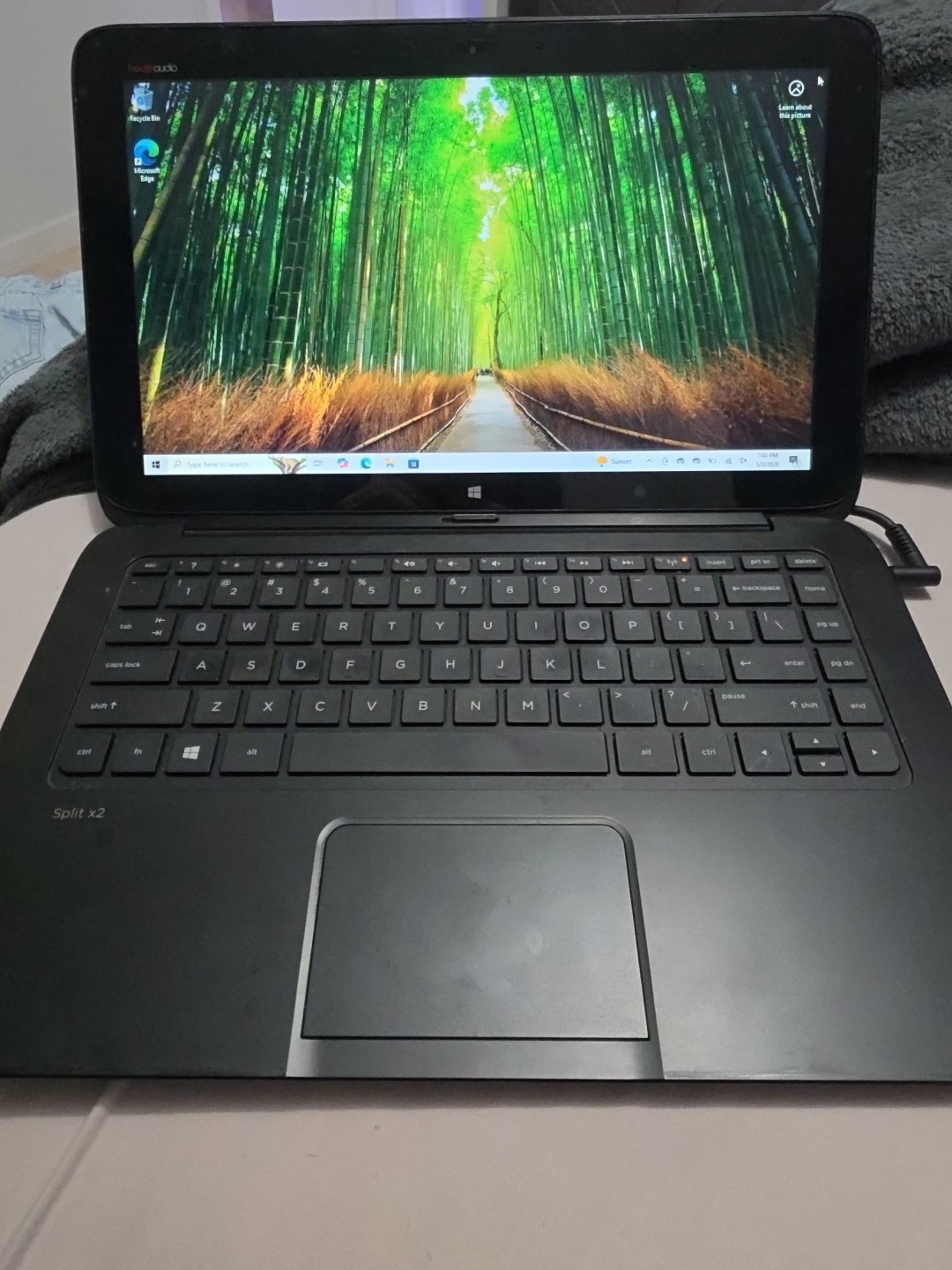 HP Split x2 Detachable Laptop 13-R100DX Touch, Intel i3-4012Y/4G/500G HDD+8G SSD