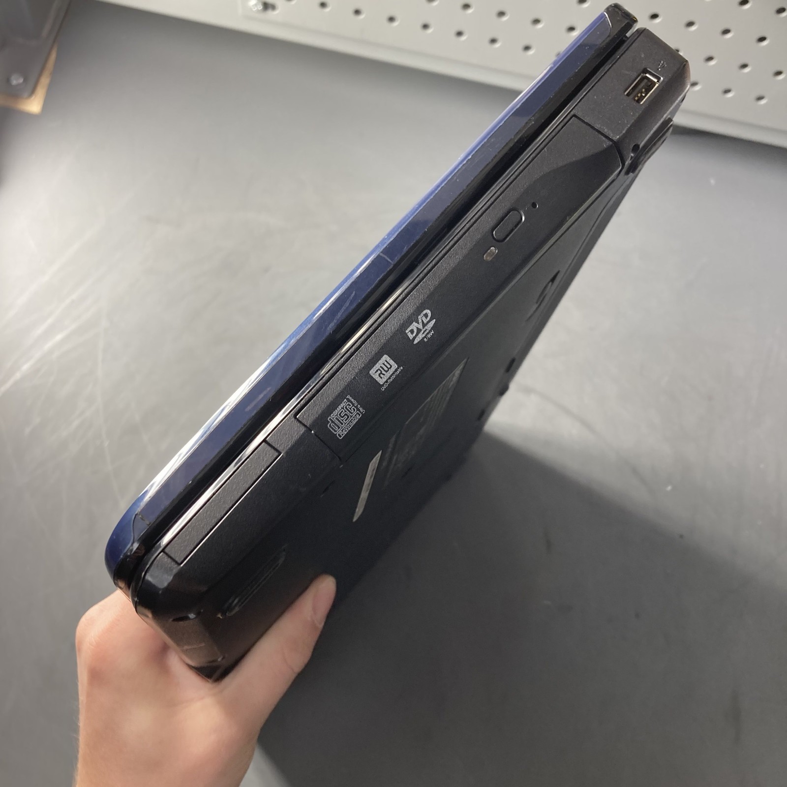 Dell Inspiron 1545 15.5″ Retro Gaming Pentium Dual T3400 2.16GHz 3GB RAM 1TB HDD