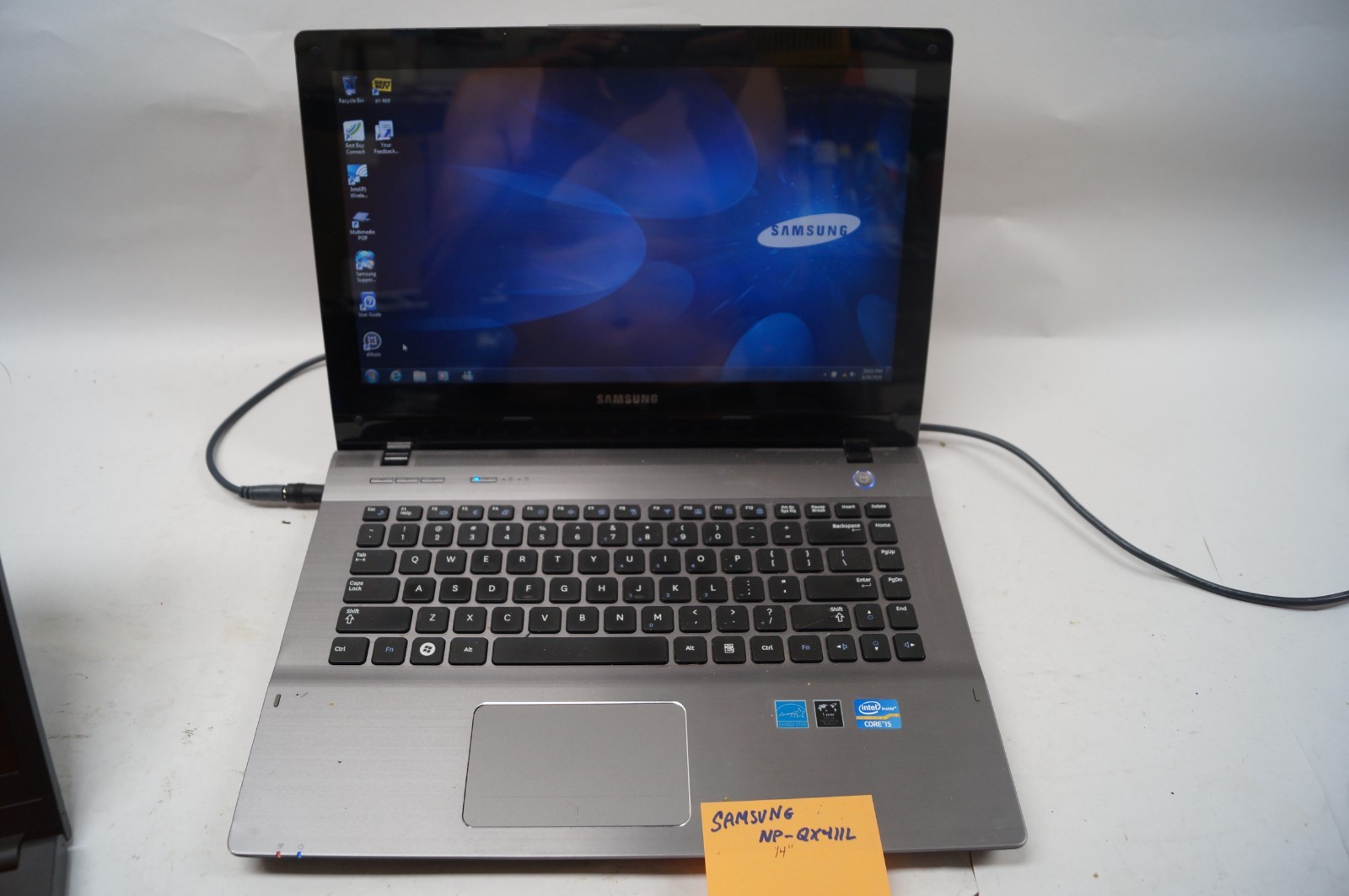 SAMSUNG QX411 NP-QX411L Core i5 14″ 364GB HD 6GB Mem 2.5GHz Win7 WORKING B153