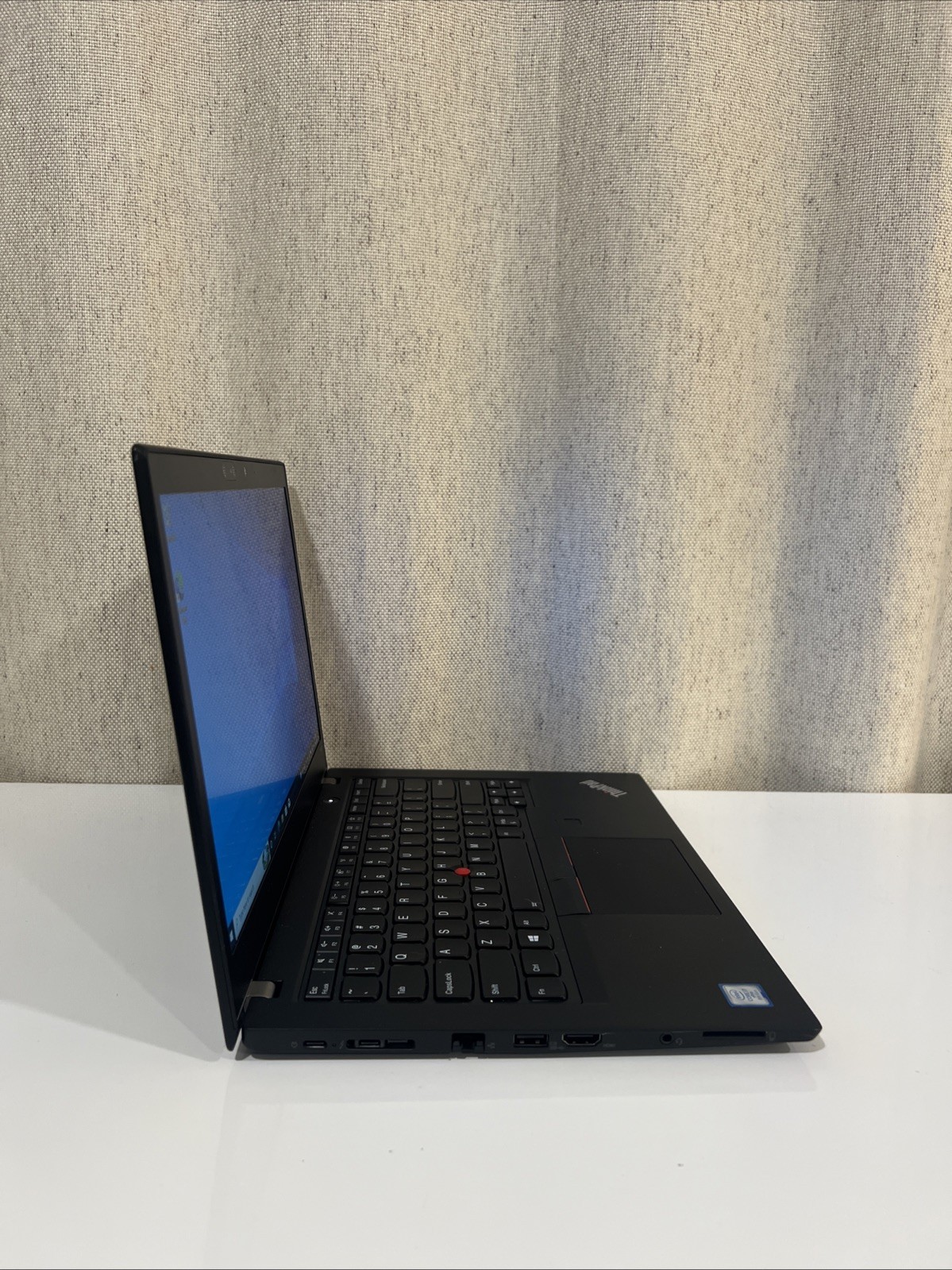 Lenovo T480s i7/16GB/256gb laptop – Charger Included – Good For School/Work