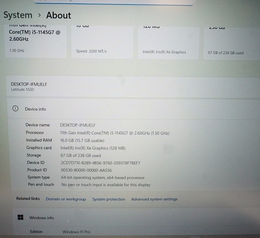 Dell Latitude 5520 15.6″ i5-1145G7 2.6GHz 16GB RAM 256GB SSD Win11 Pro