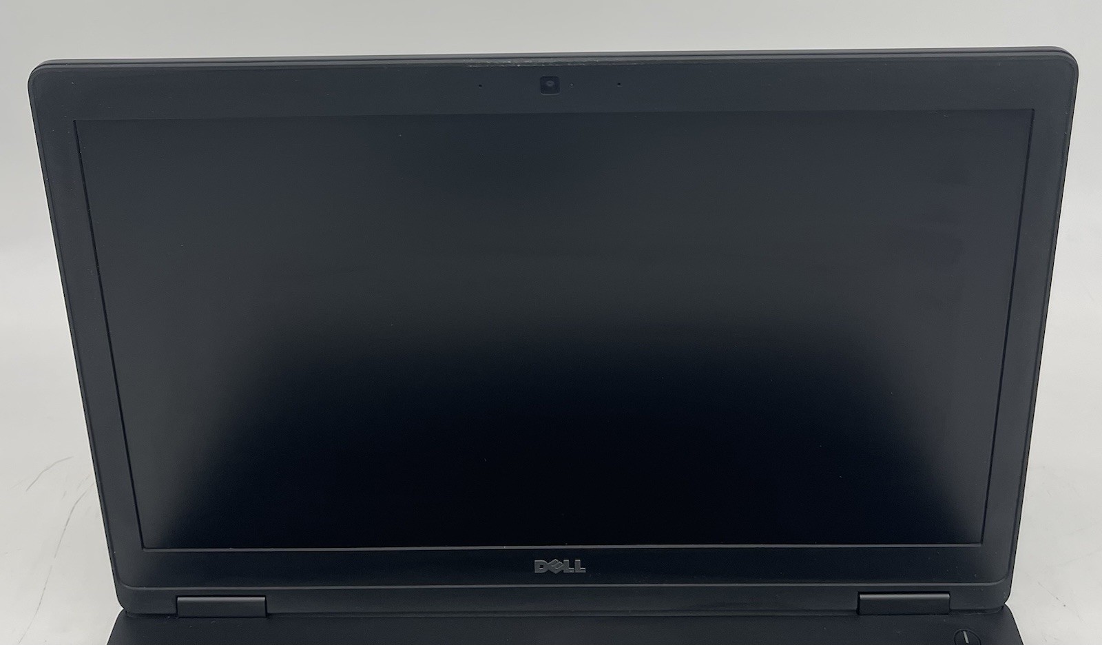Dell Precision 3520 15.6″ Laptop w/ i5-7440HQ 2.8GHz CPU 8GB RAM 256GB SSD