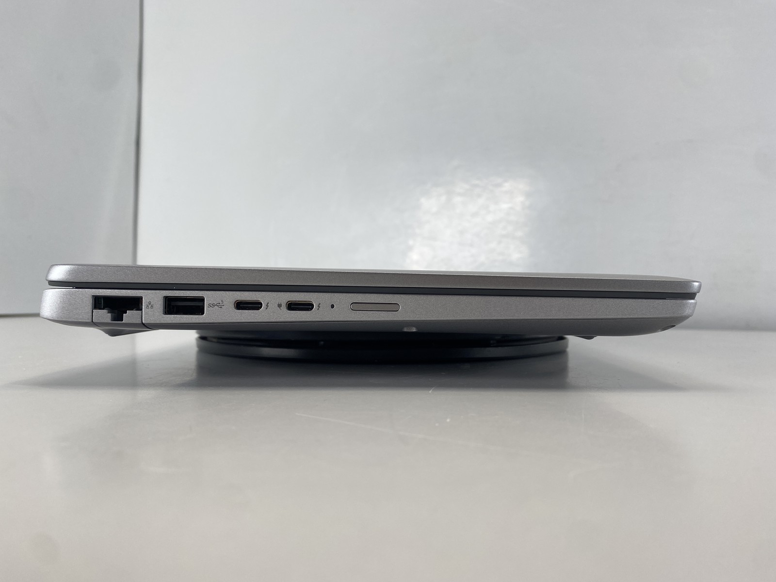 Dell Laptop Latitude 5450 14″ Intel Core Ultra 5 125U 512GB – Gray