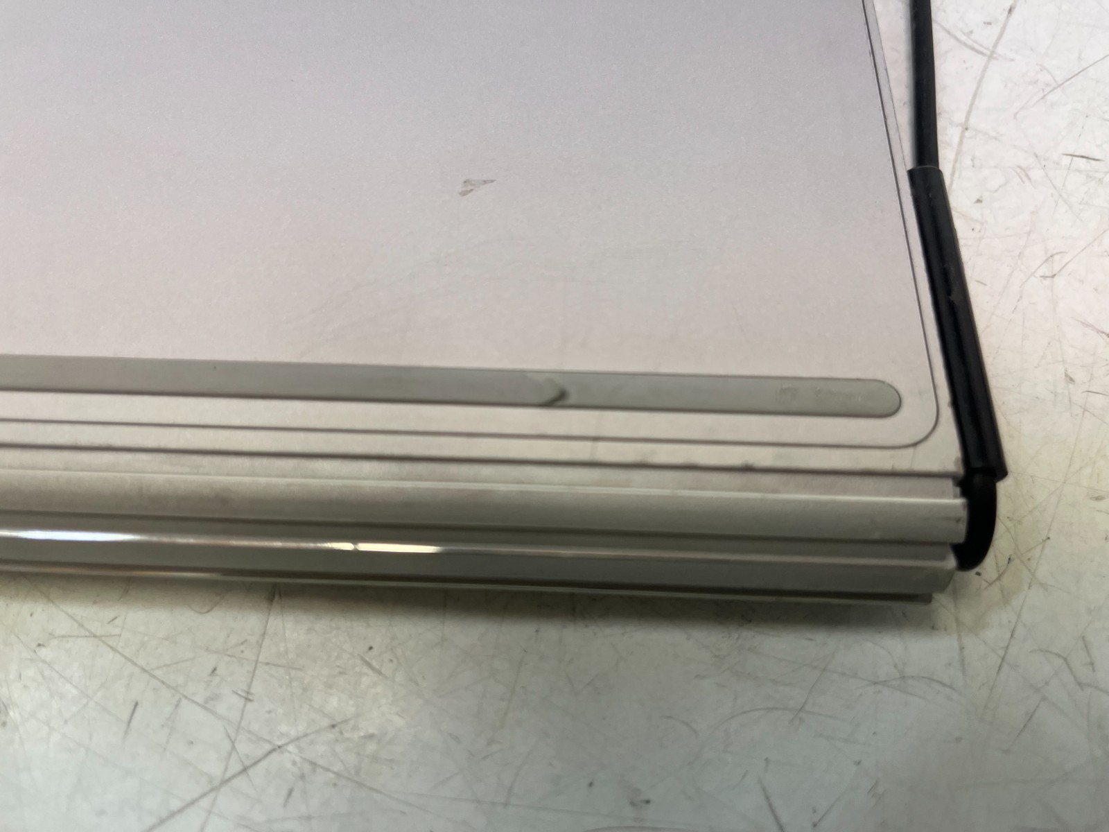 Microsoft Surface Book 1st Gen (i5-6300U;8GB RAM;128GB SSD) NO PERIPHERALS