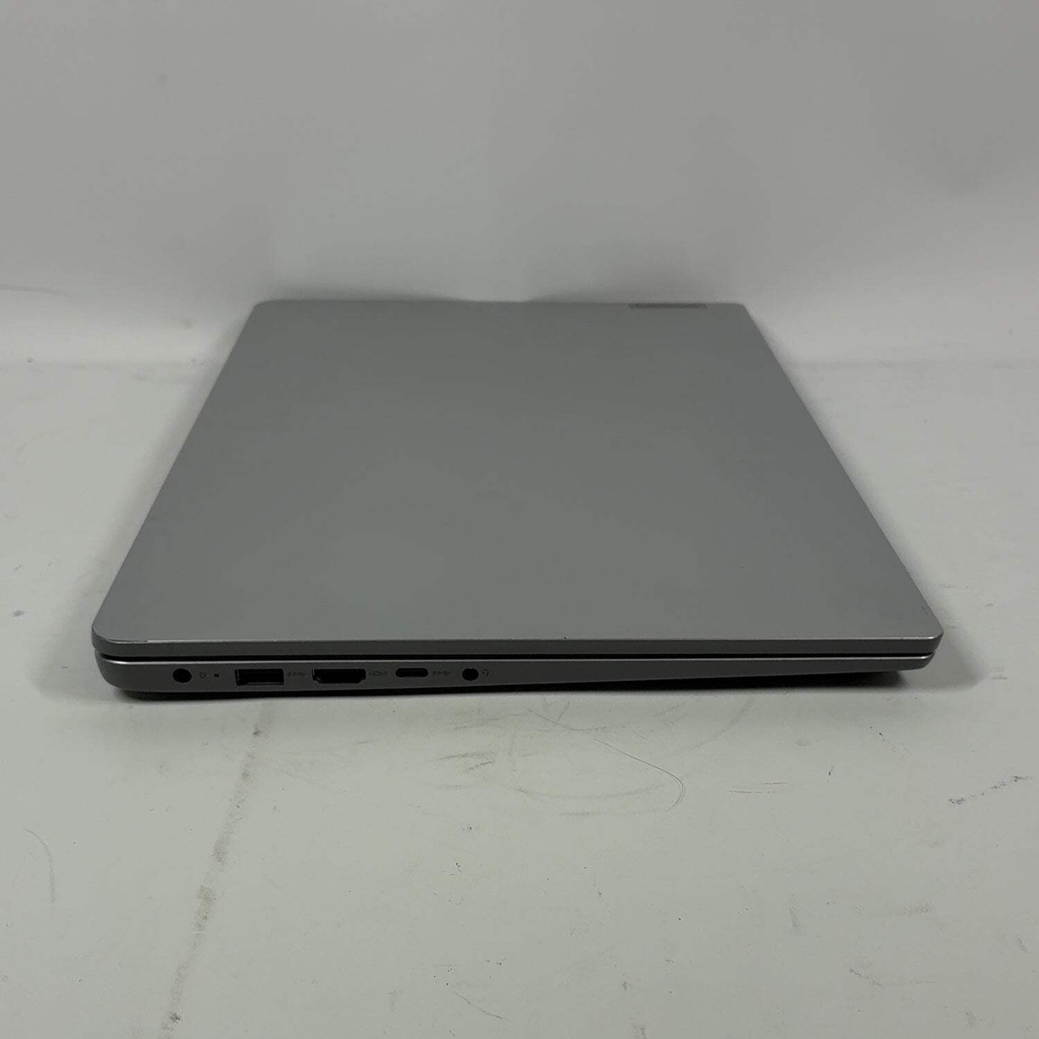Lenovo IdeaPad 1 15ALC7 15.6″ Ryzen 7 5700U 1.8GHz 16GB RAM 512GB SSD
